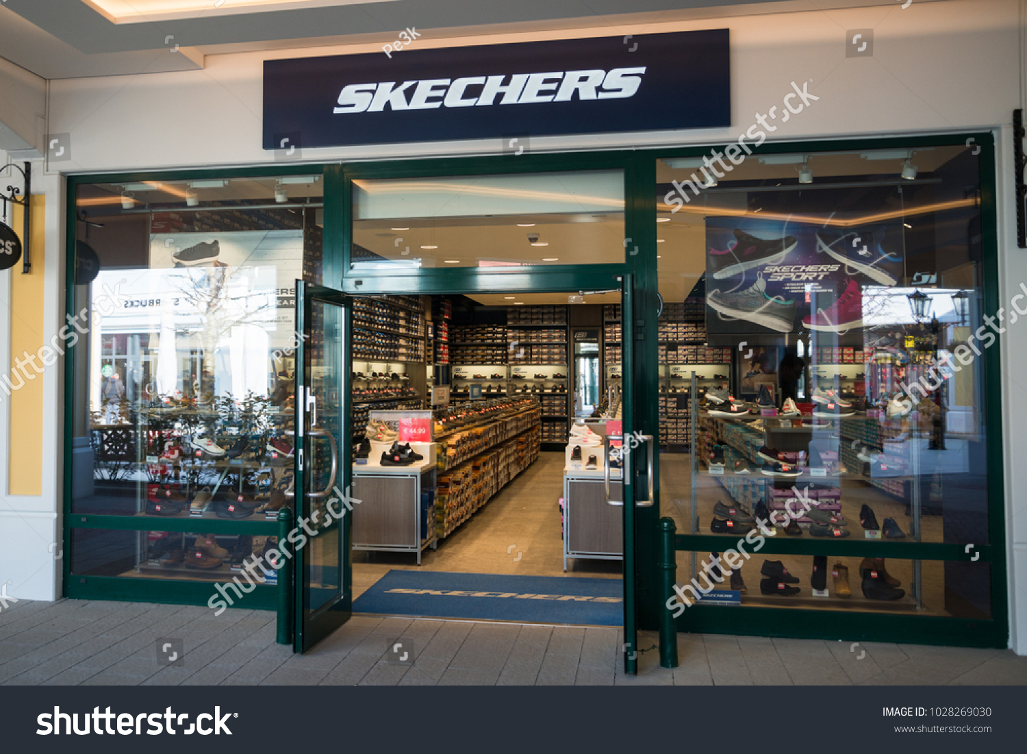 skechers store mall of america