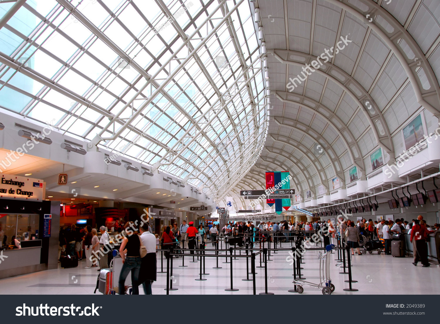  Light Gray Resting Curve Template Design Featuring Passengers Lining Up at Check