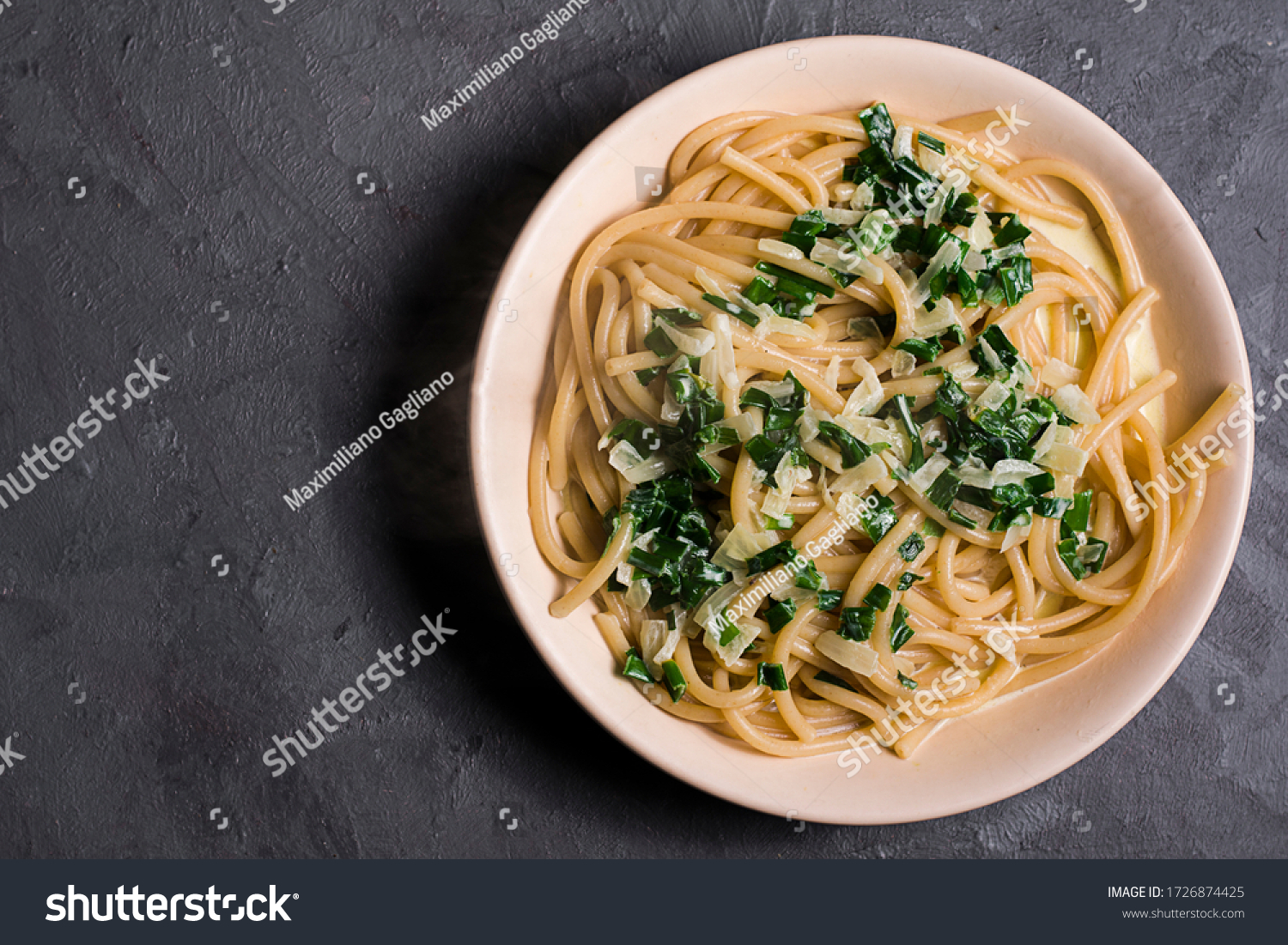 10 Pasta welsh onion Images, Stock Photos & Vectors | Shutterstock