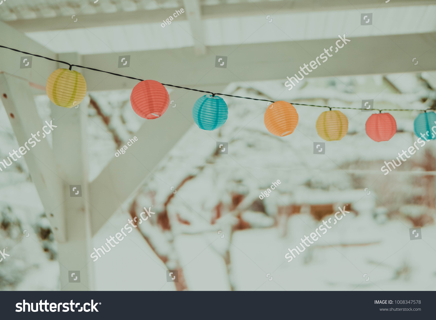 pastel coloured lanterns