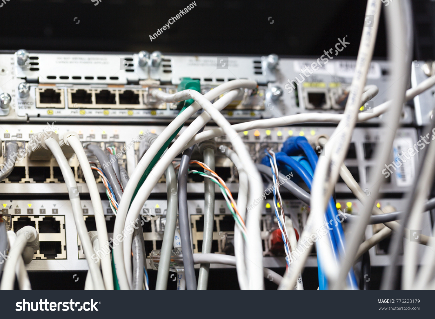 server rack patch panel