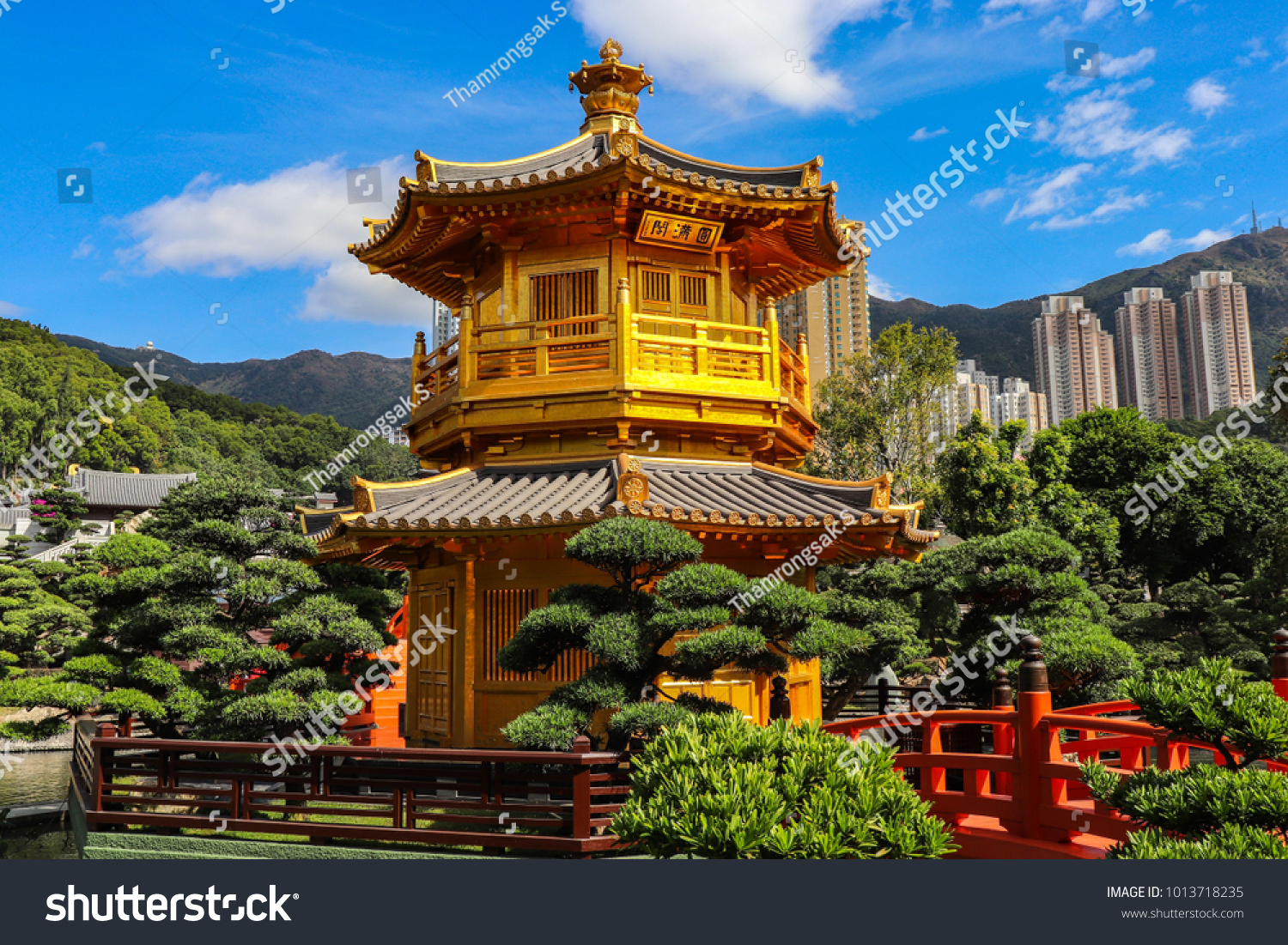 Pavilion Absolute Perfection Nan Lian Garden Stock Photo Edit Now 1013718235