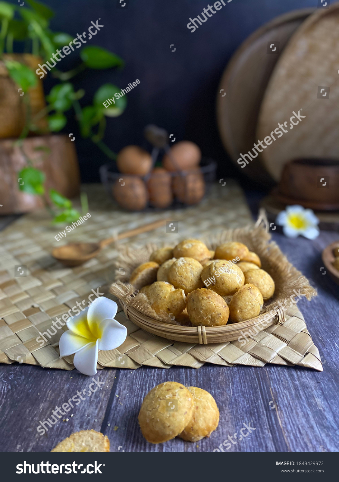 Peanut Cookies Biskut Kacang Tumbuk On Stock Photo Edit Now 1849429972