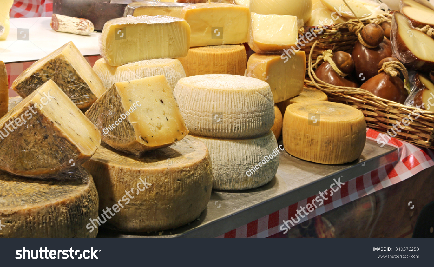 4,807 Tuscany cheeses Images, Stock Photos & Vectors | Shutterstock