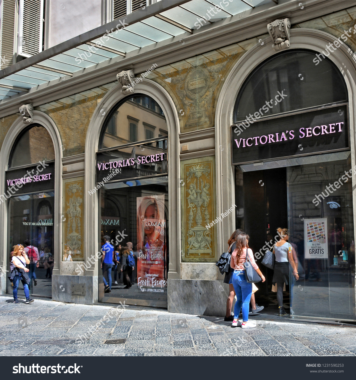 People Enter Secret Store Shopping Italy Stock Photo Edit Now