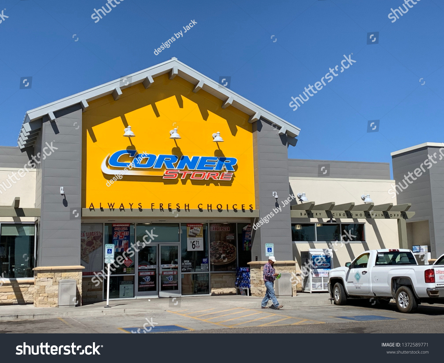 buckeye corner store