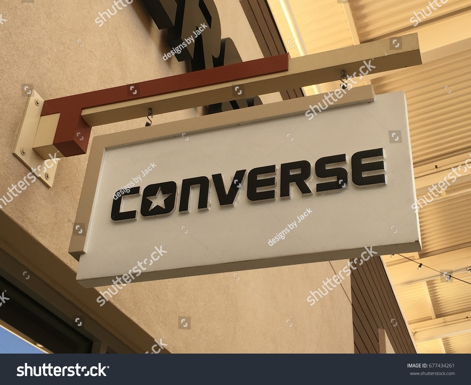 converse in phoenix mall