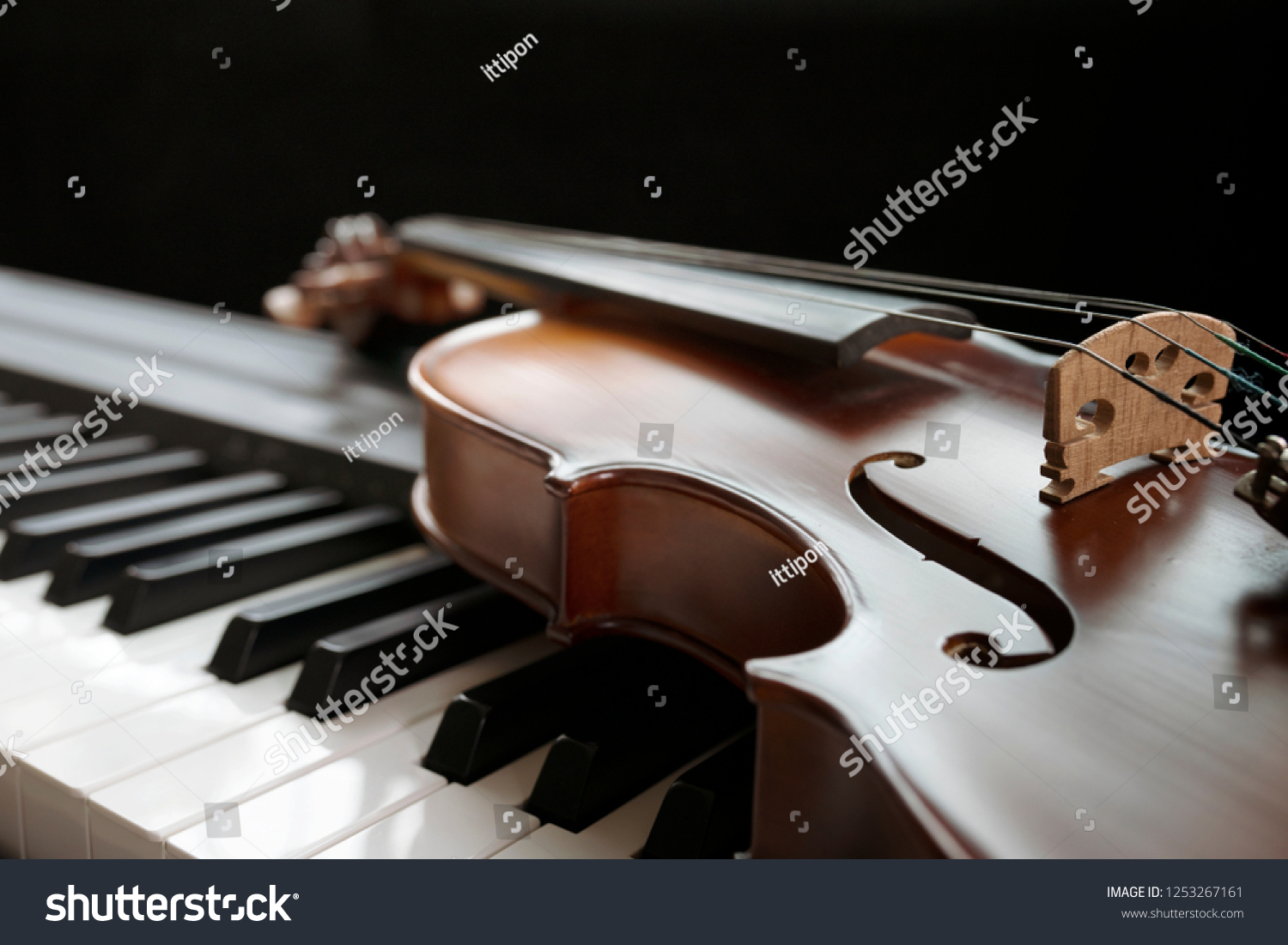 1,237 Violin keyboard Stock Photos, Images & Photography | Shutterstock