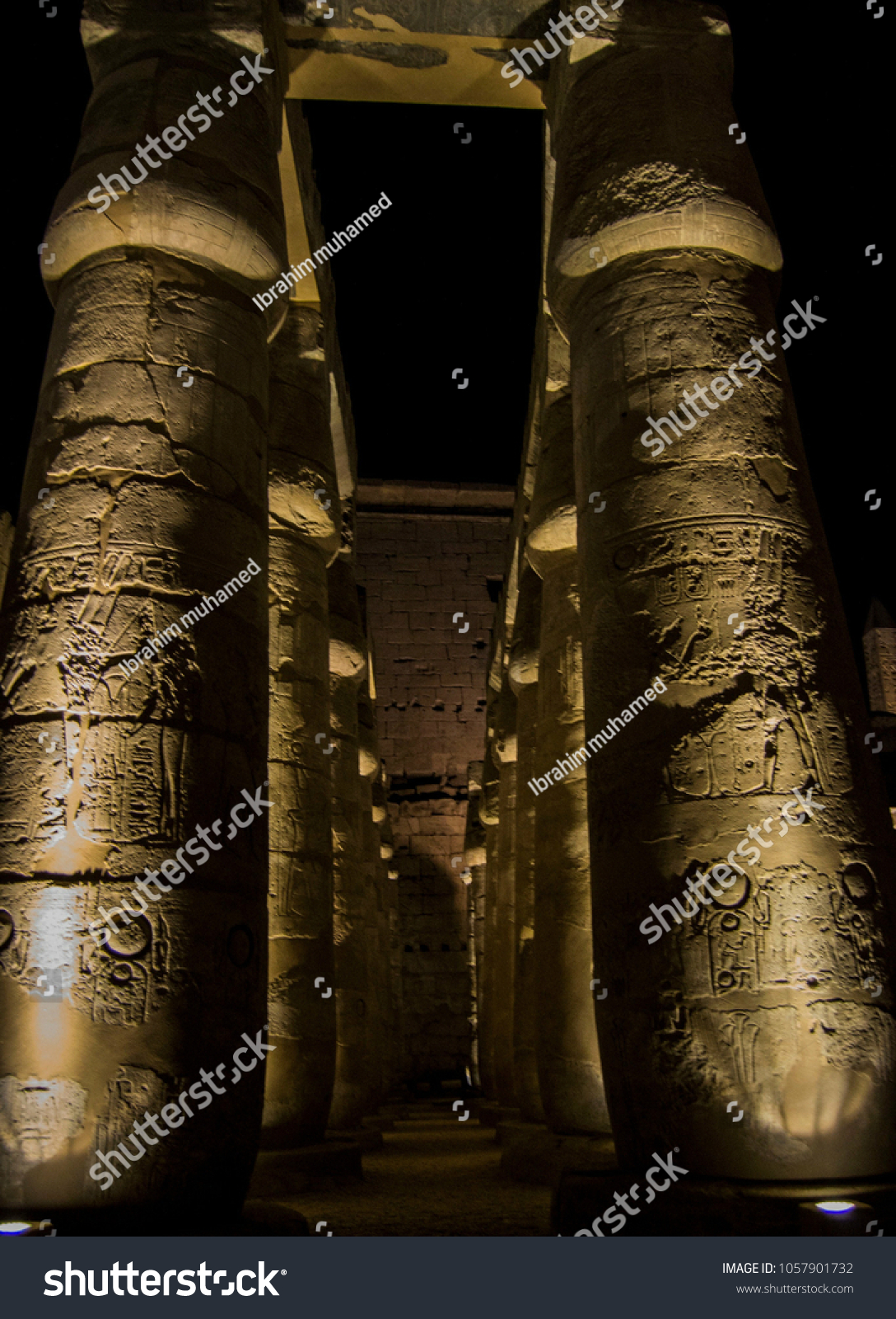 Pillars Luxor Temple Egypt Stock Photo 1057901732 | Shutterstock