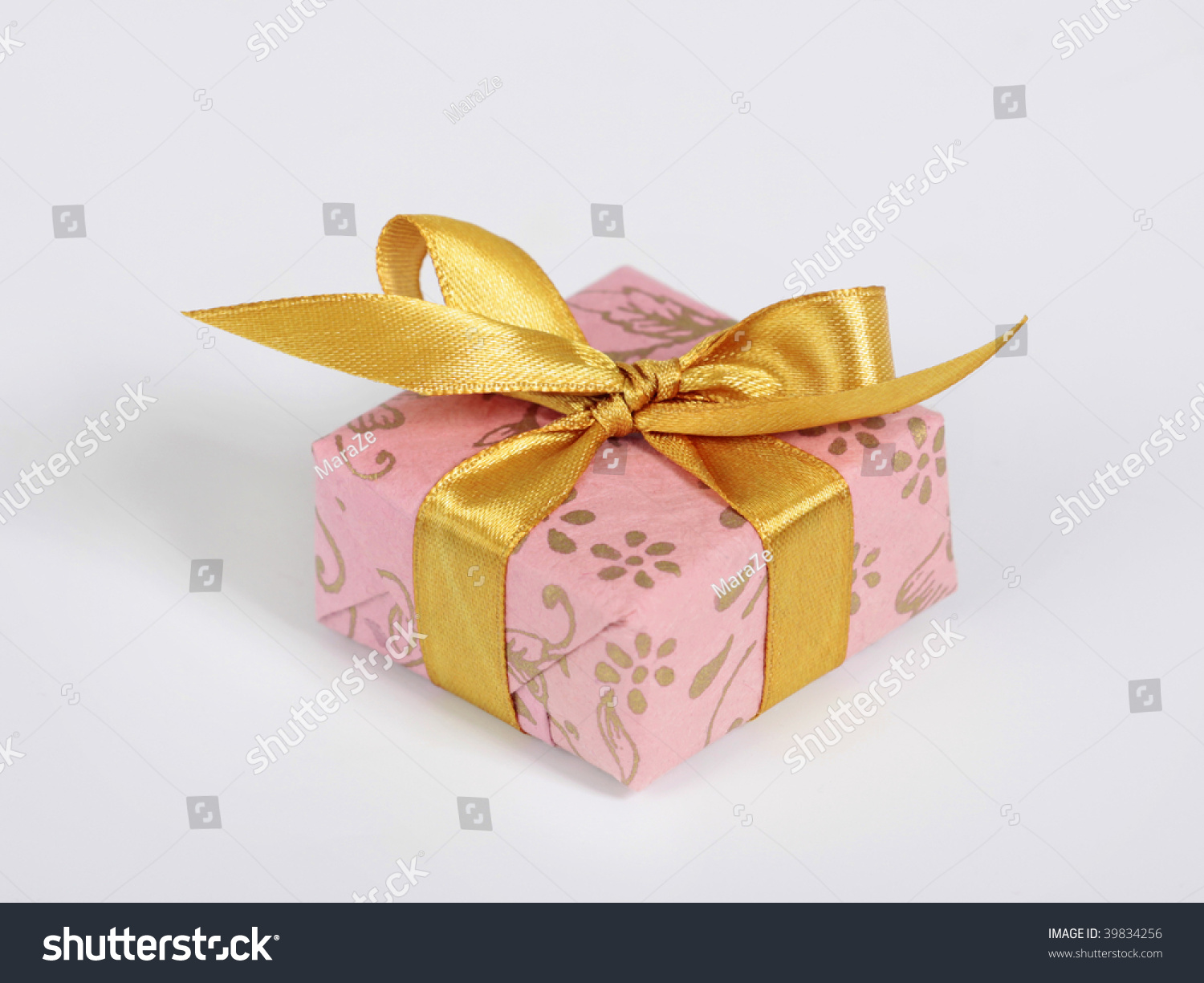Pink Gift Box Stock Photo 39834256 - Shutterstock