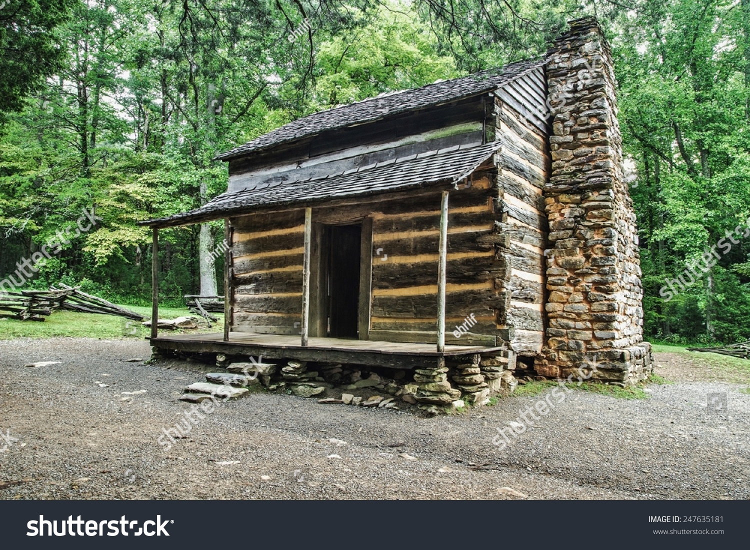 Pioneer Cabin Settlers Cabin On Display Stock Photo Edit Now