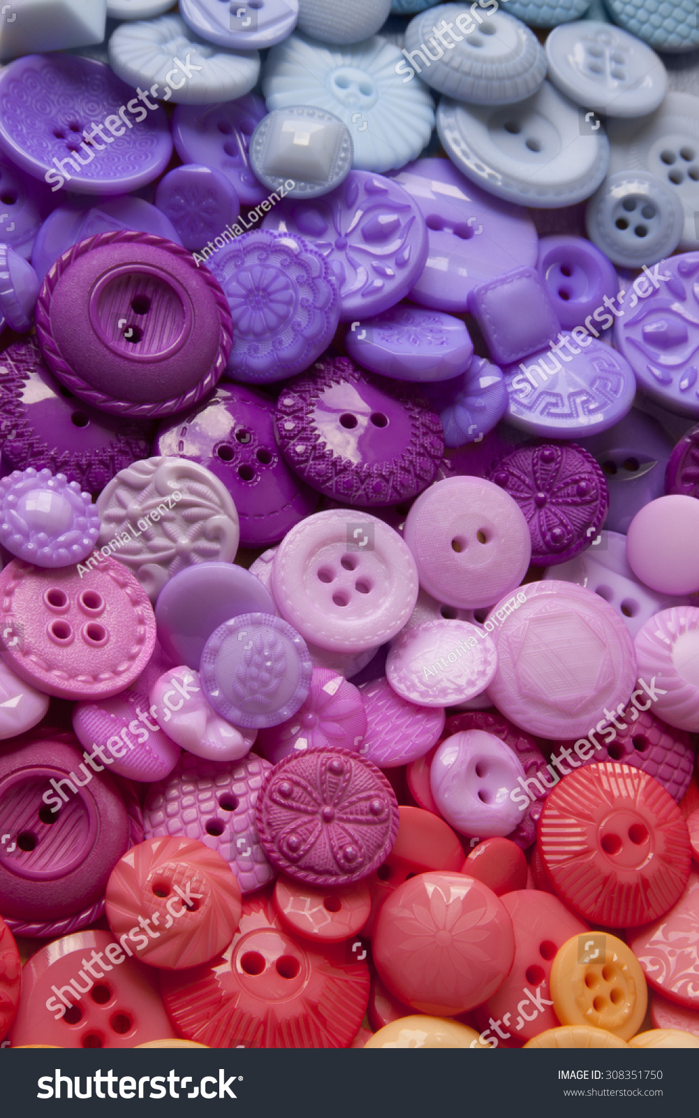 plastic craft buttons