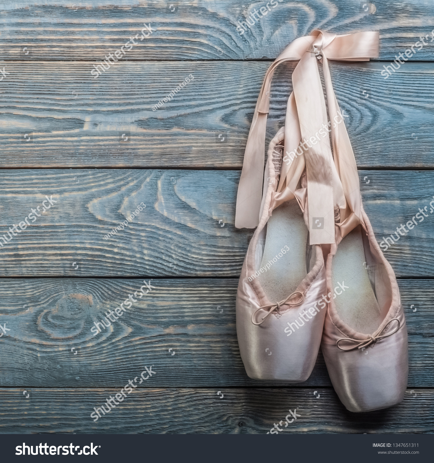 turquoise ballet pointe shoes