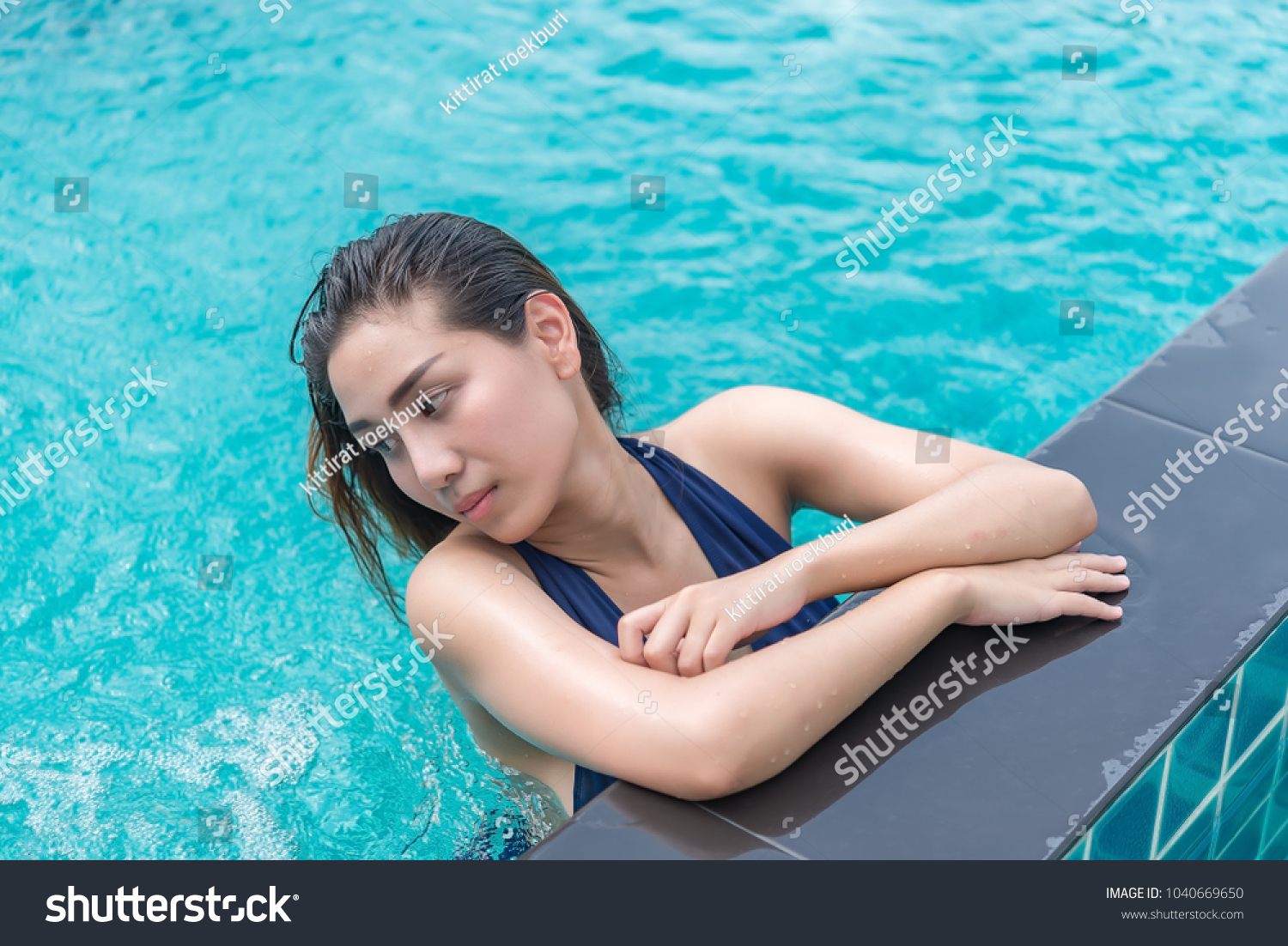 Portrait Asian Sexy Woman Swimming Swimmingpoolthailand Foto Stok