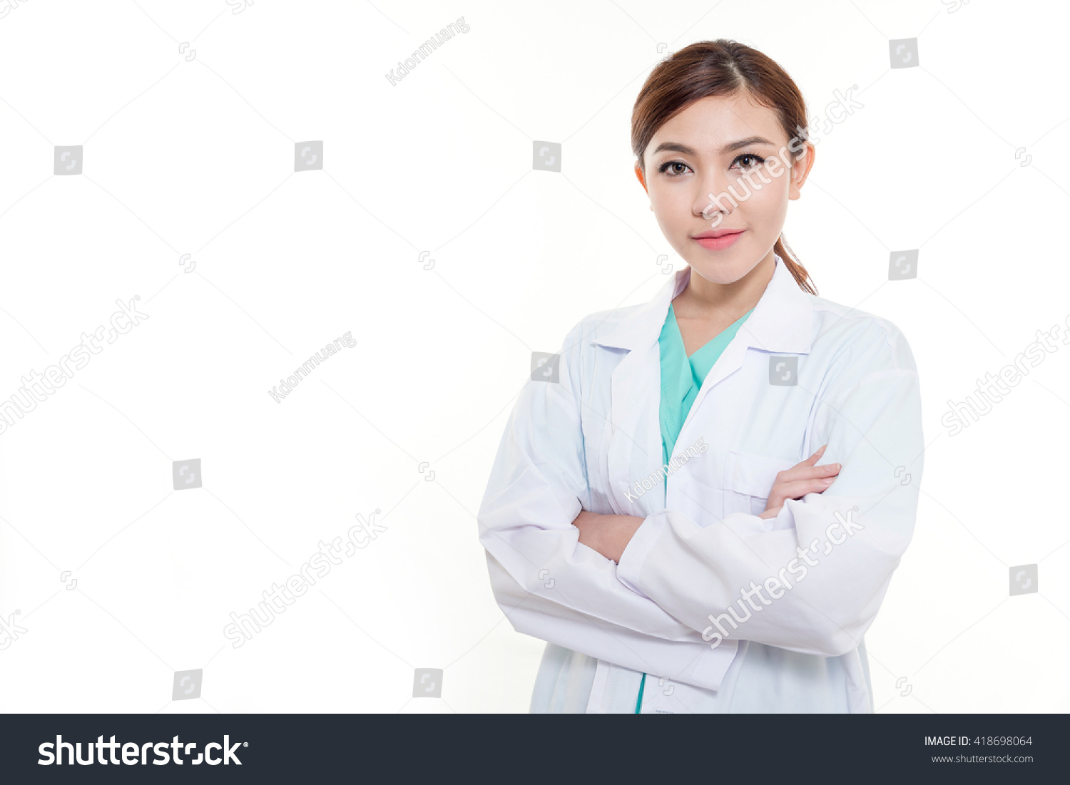 Portraitfemale Asian Doctor Wearing Green Scrubs Stock Photo 418698064 ...