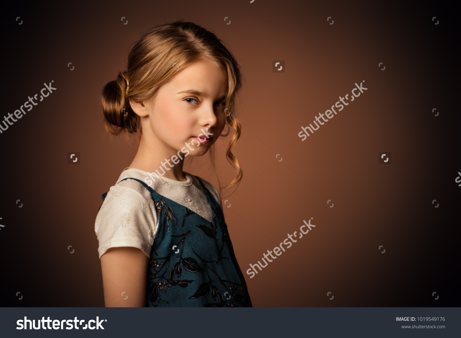 Portrait Beautiful Eight Year Old Girl Stock Photo 1019549176 ...