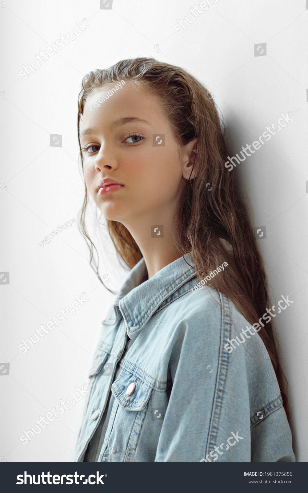 Portrait Teenage Girl Studio Stock Photo 1981375856 | Shutterstock