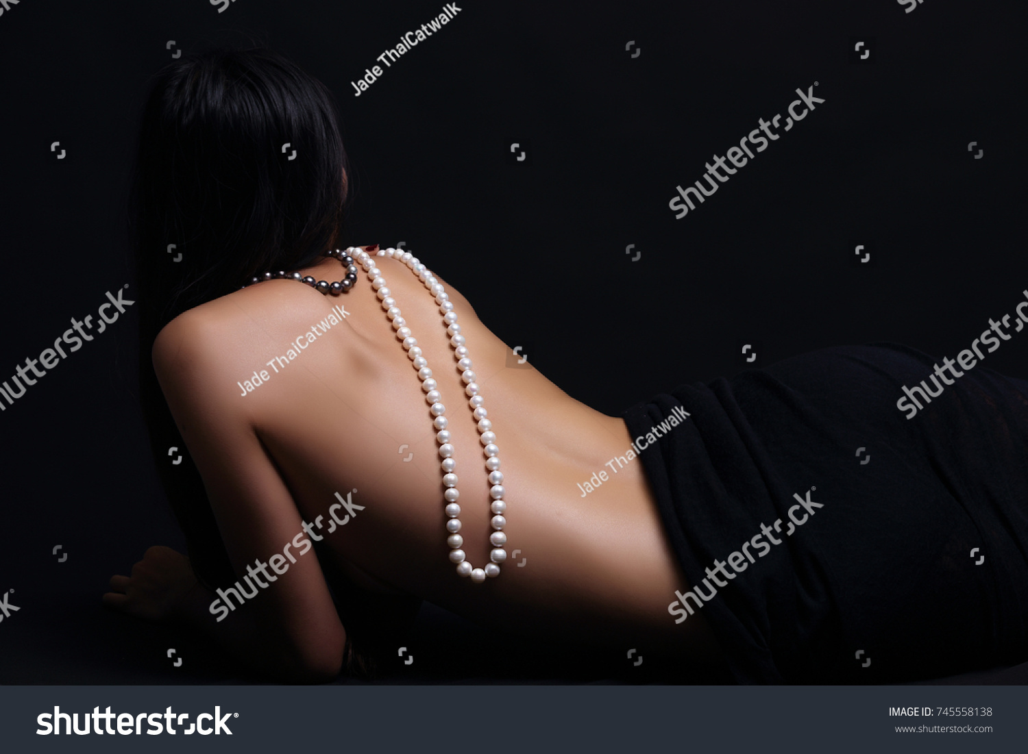 Asian girl pearl necklace-nude pics