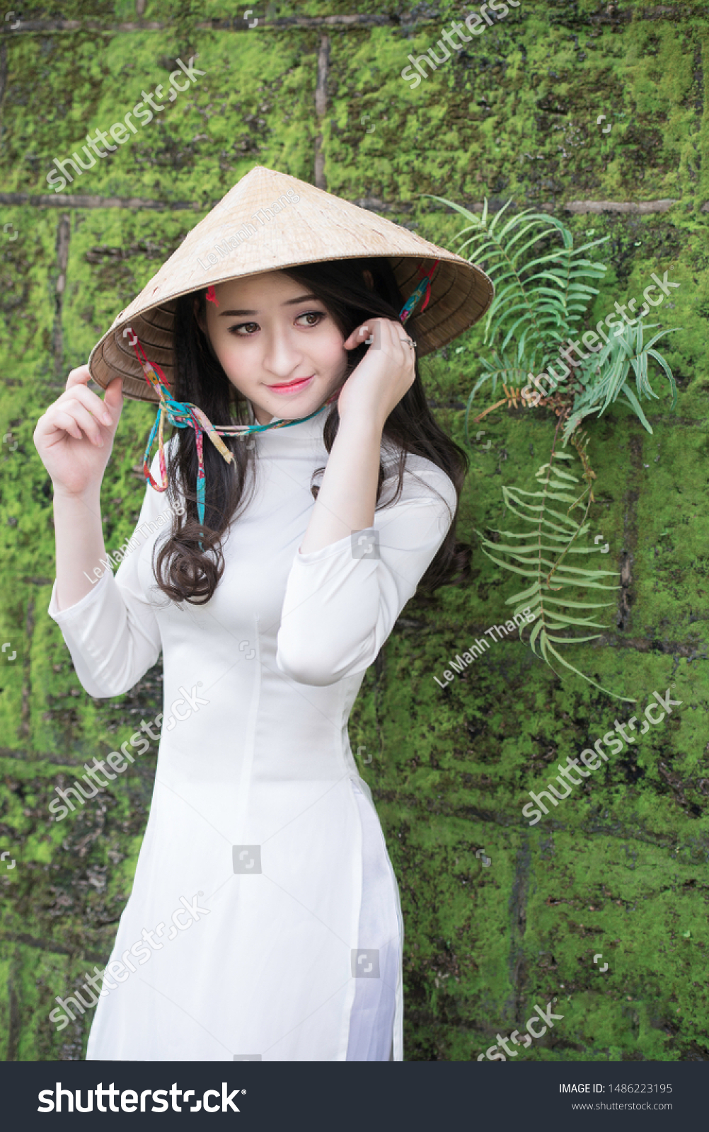 Portrait Beautiful Vietnamese Girl Dressed Traditional Stock Photo Edit Now 1486223195