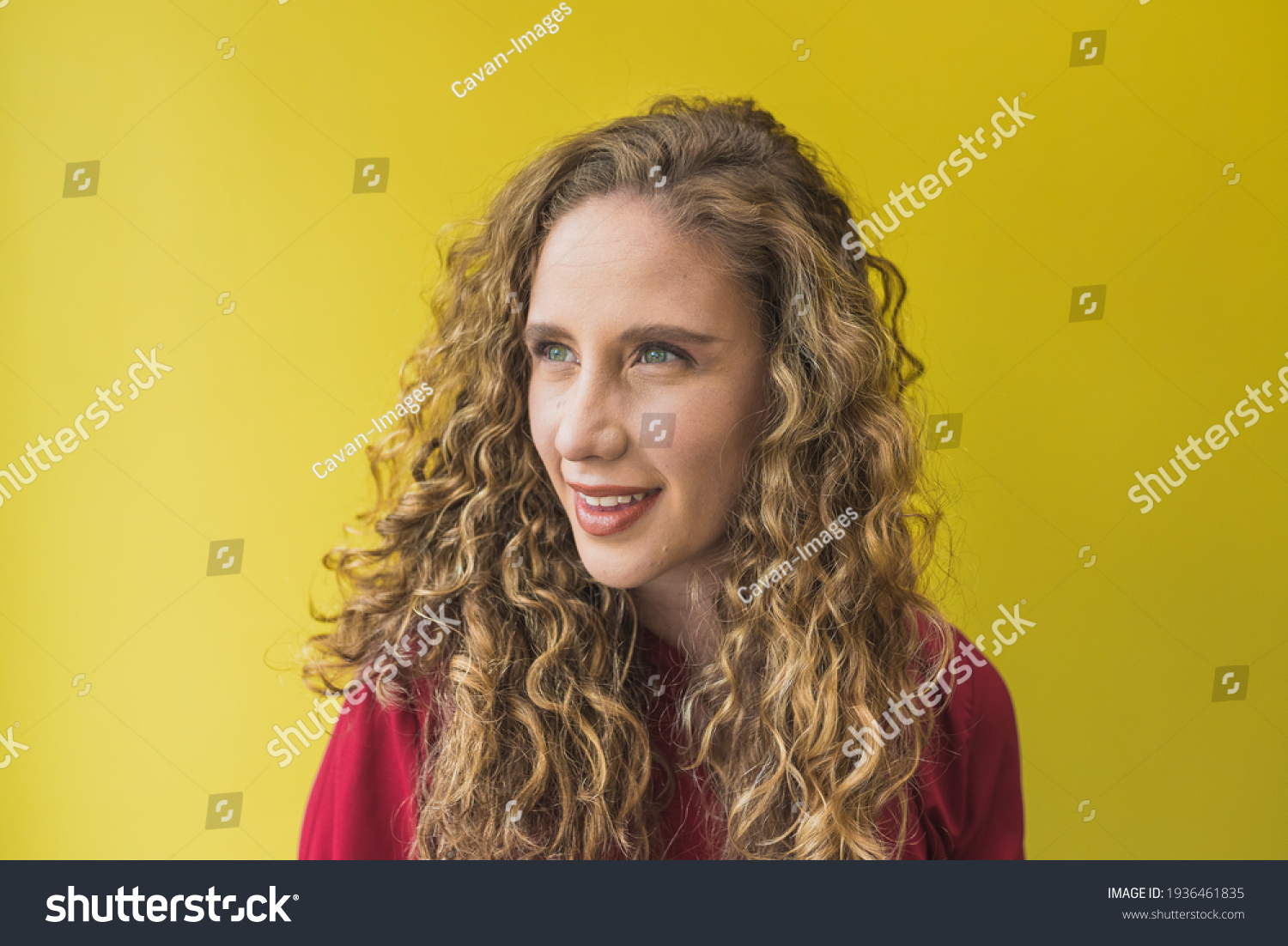 Curly Blonde Hair Illustration - wide 8