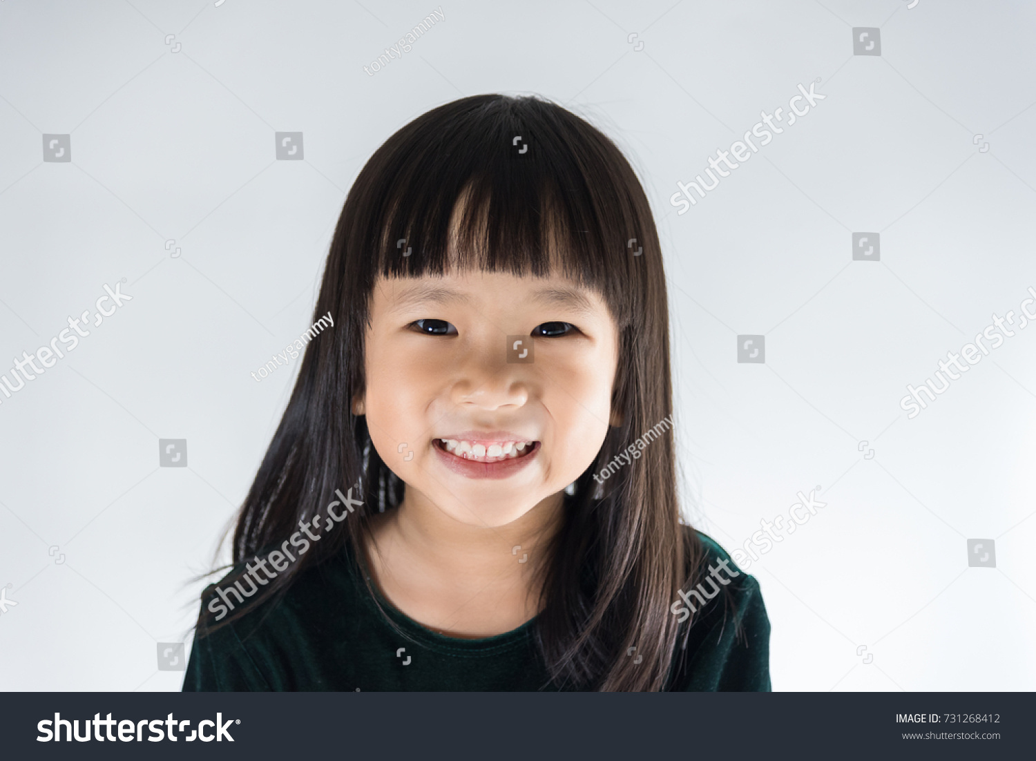 Portrait Happy Little Asian Girl Smiling Stock Photo 731268412 ...