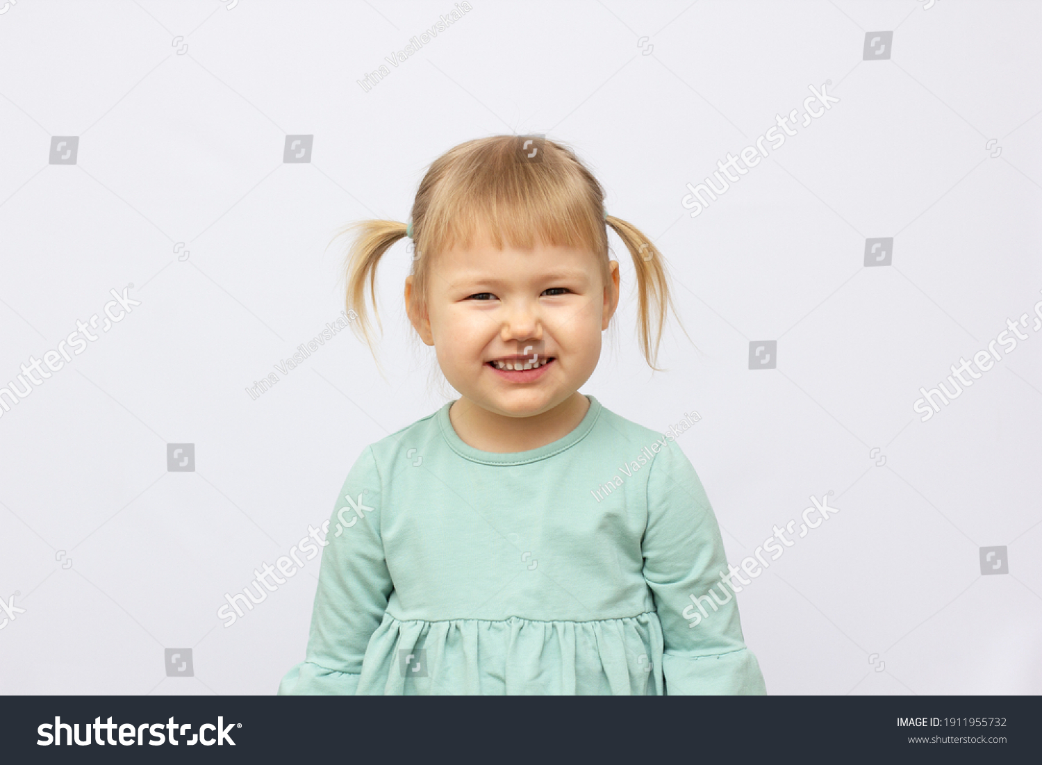 22-357-cute-5-year-old-girl-images-stock-photos-vectors-shutterstock