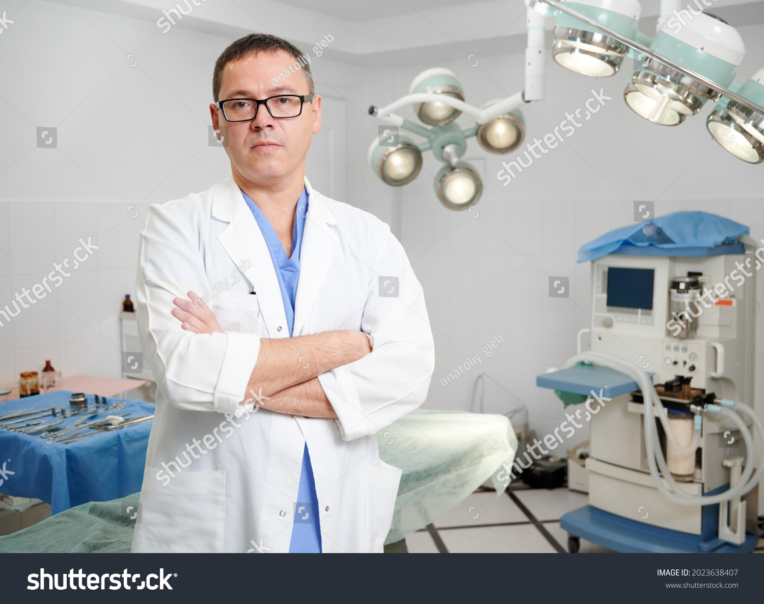 Portrait Man Surgeon Glasses Looking Camera Stock Photo 2023638407 ...