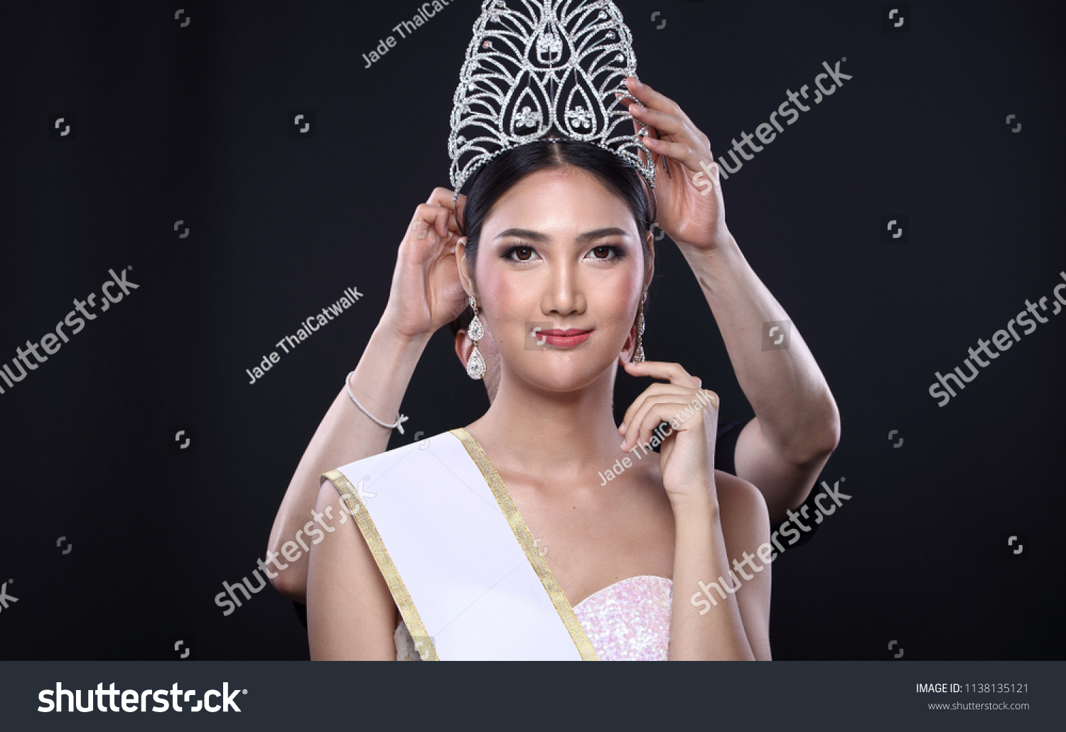 Portrait Miss Pageant Contest Asian Evening Stock Photo 1138135121 ...