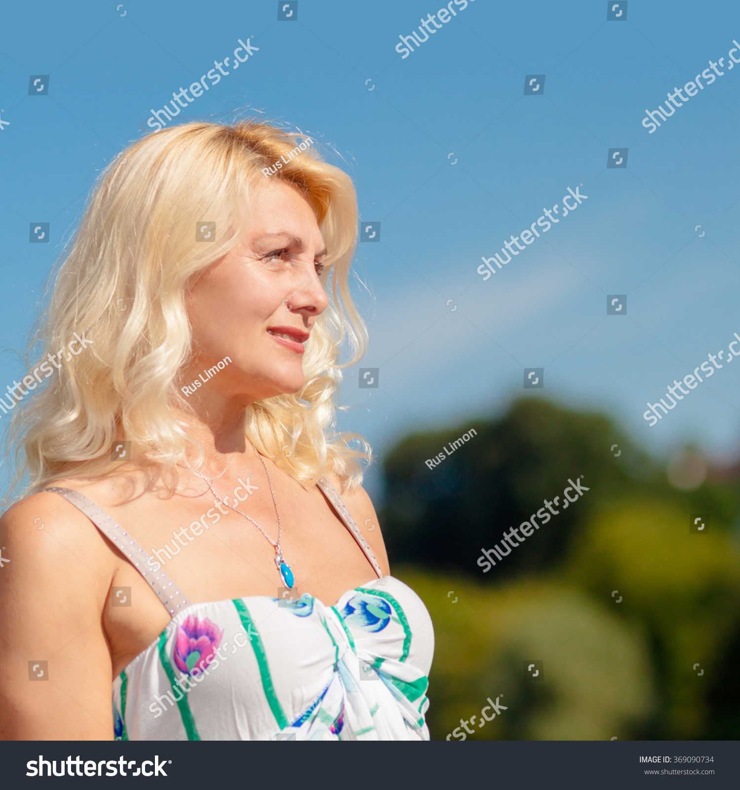 mature model sandy Mature model sandy