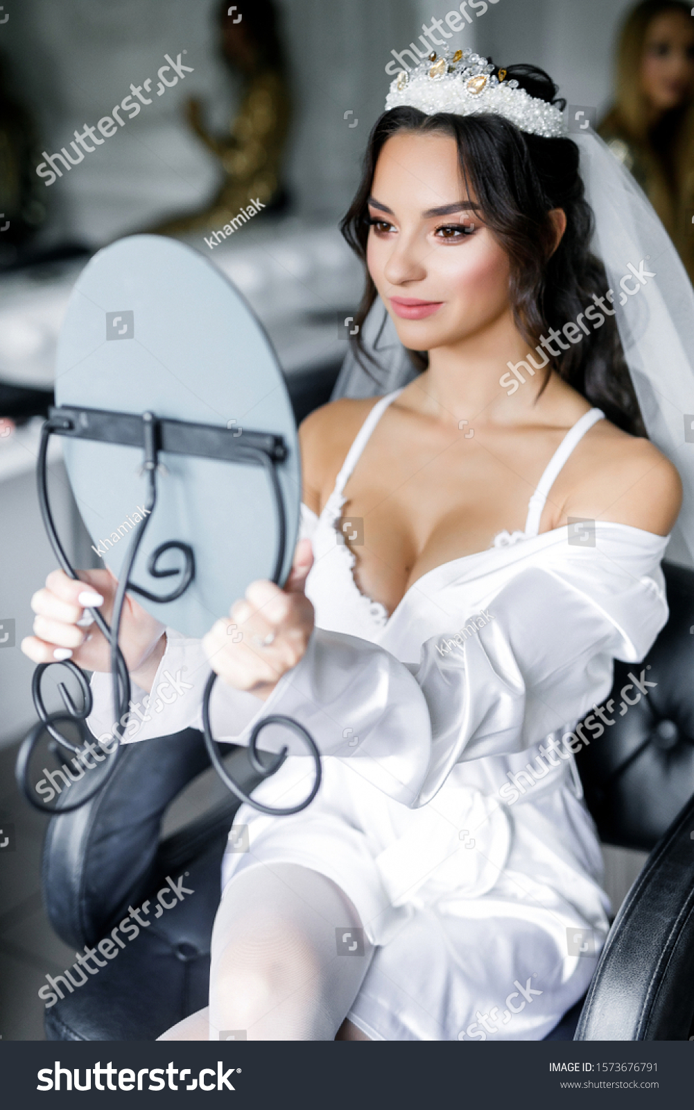 bride-smiling-on-her-wedding-day-before-the-ceremony-stock-photo-alamy