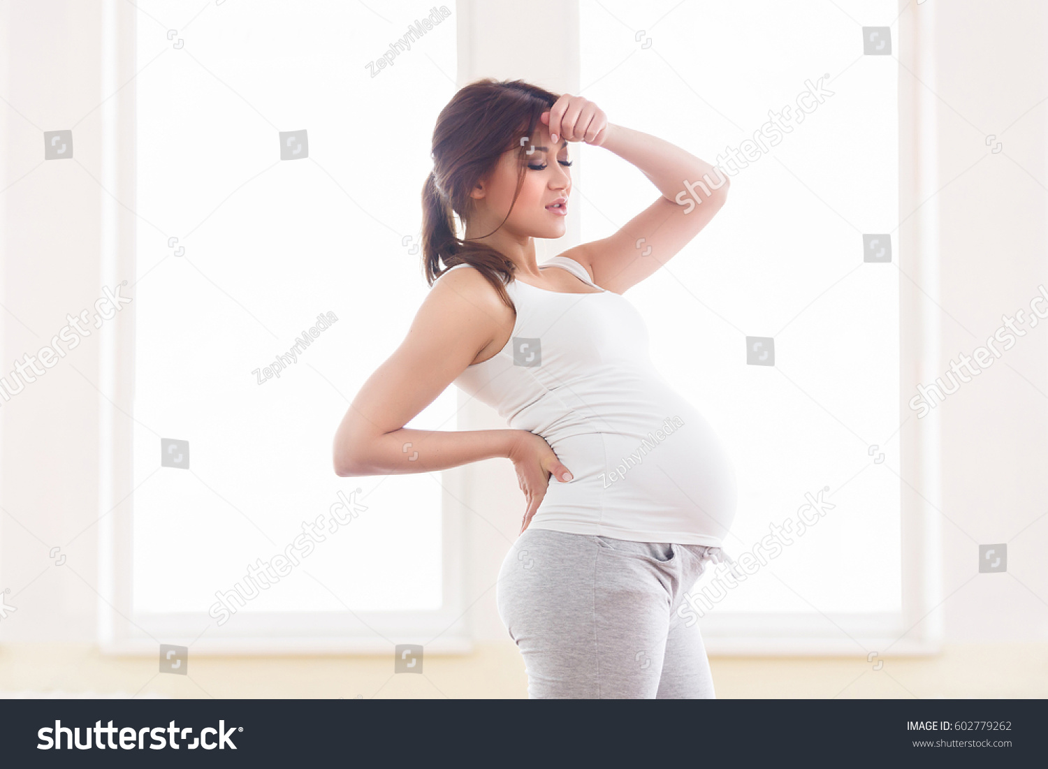 When does toxicosis in pregnancy begin? Toxicosis in early pregnancy: how to fight 5 When does toxicosis in pregnancy begin? Toxicosis in early pregnancy: how to fight 81