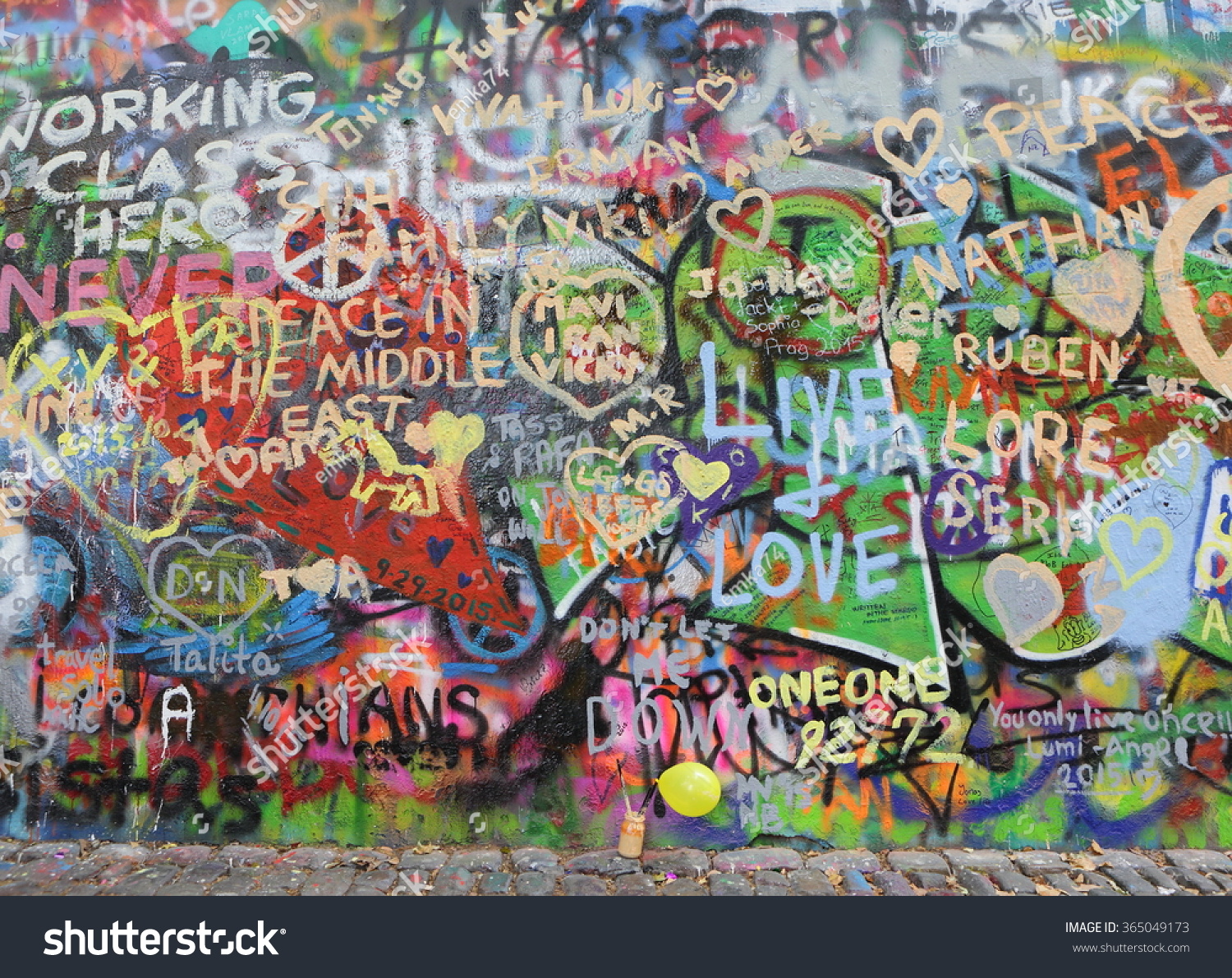 930 Peace and love street art graffiti Images, Stock Photos & Vectors ...