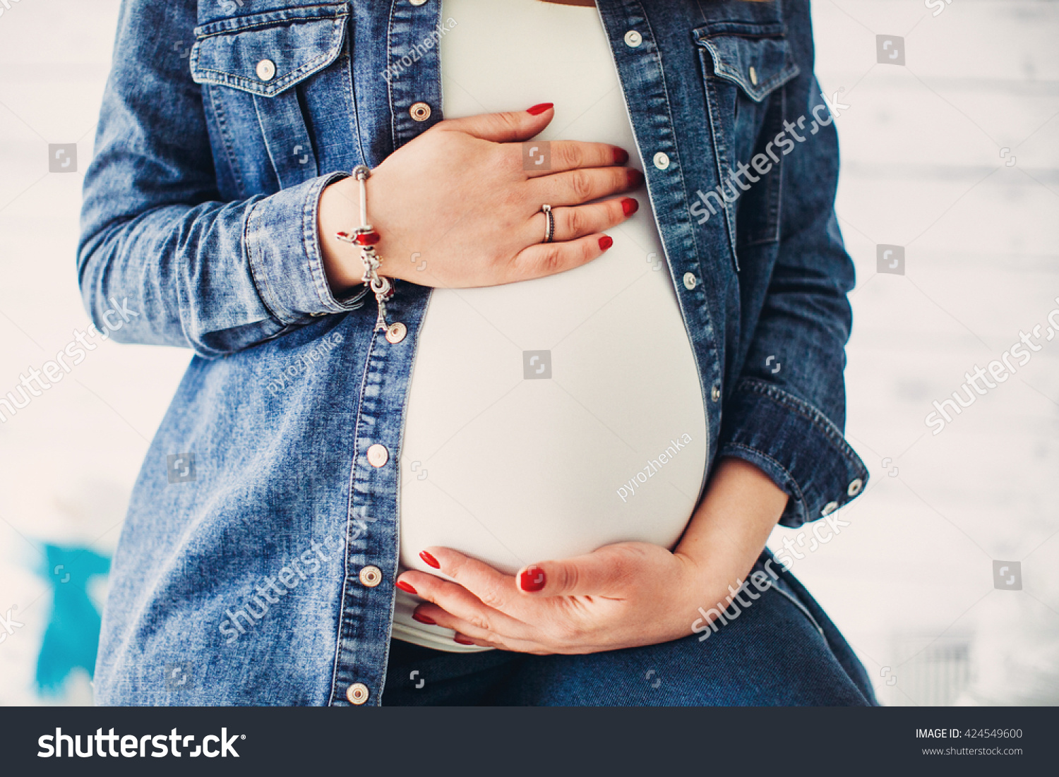 Pregnant Belly Closeup Stock Photo 424549600 | Shutterstock