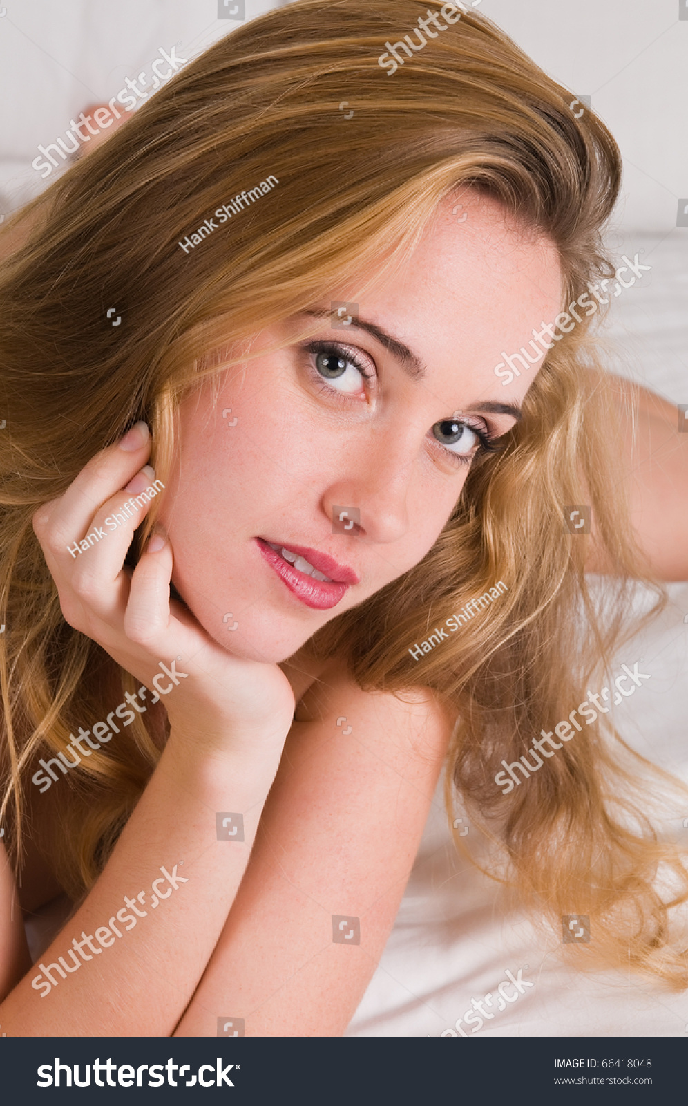 freckled young naked girl