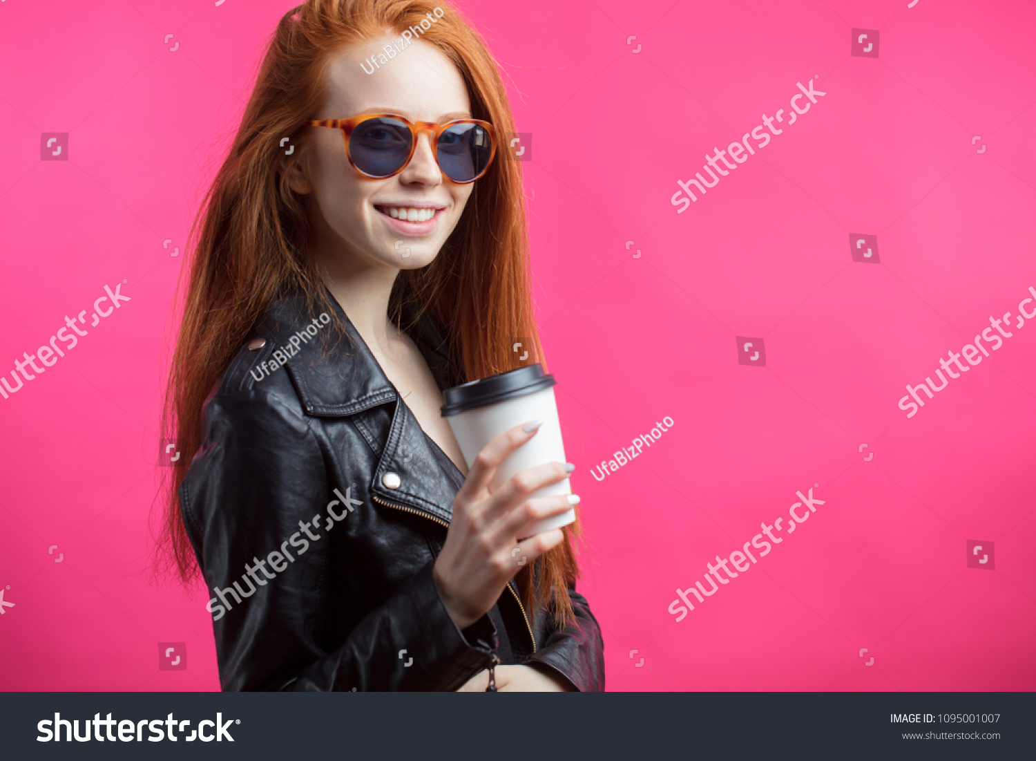 Fashion week Hot profile stylish pics for lady Fashion week Hot profile stylish pics for girls