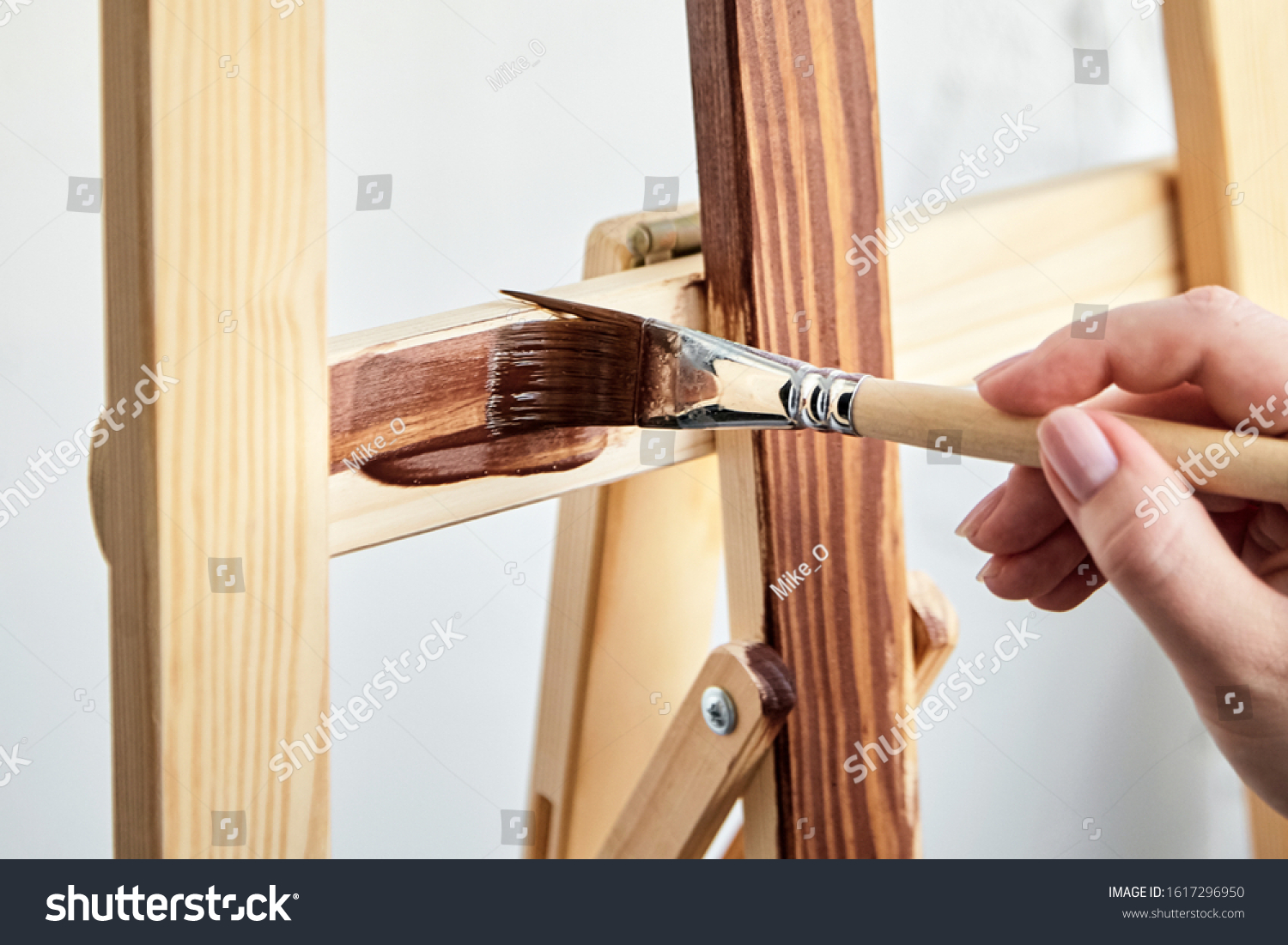 acrylic varnish for wood