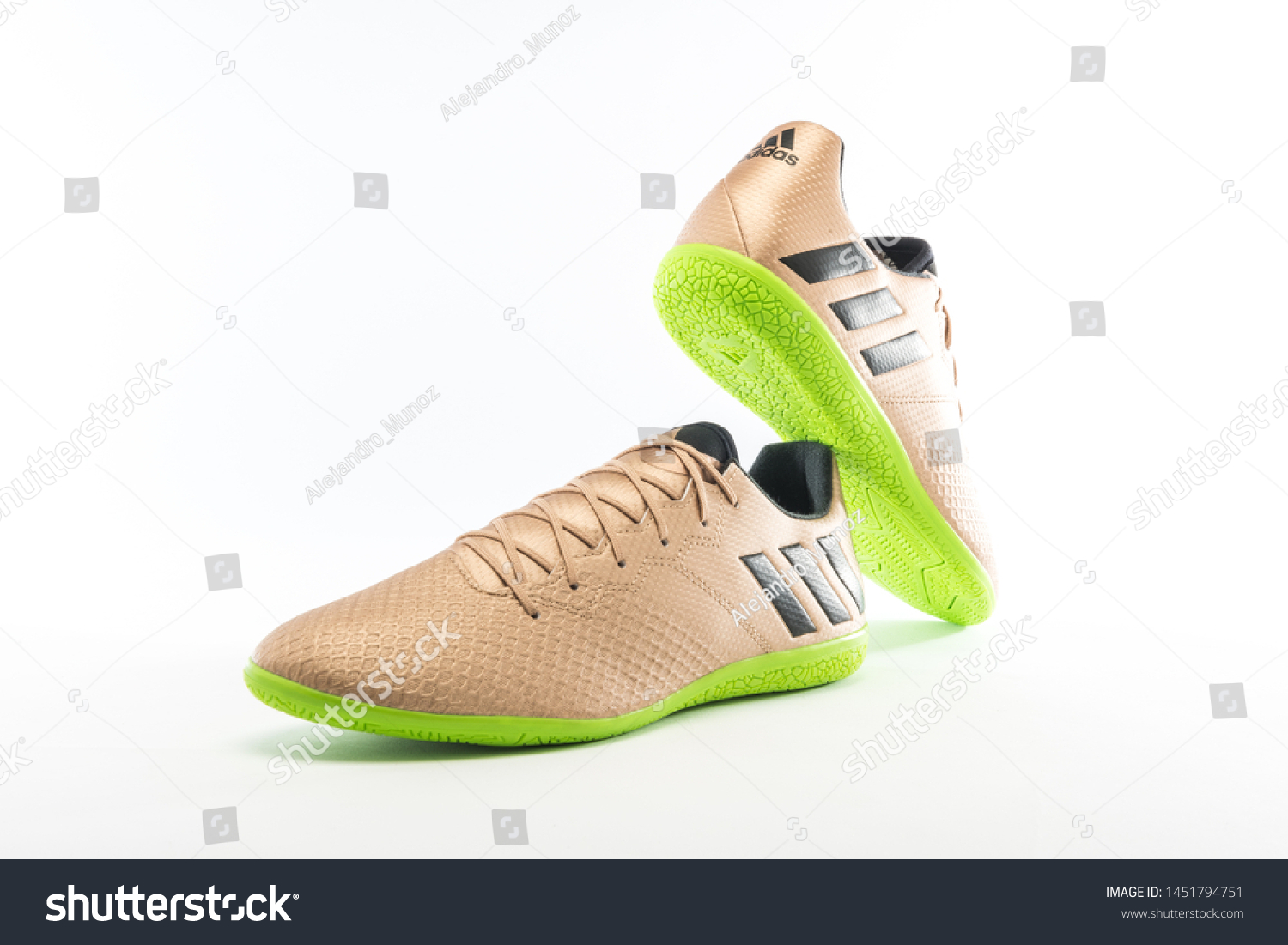 messi soccer shoes 2019