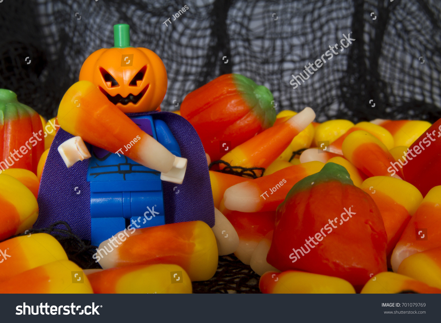 lego pumpkin head minifigure