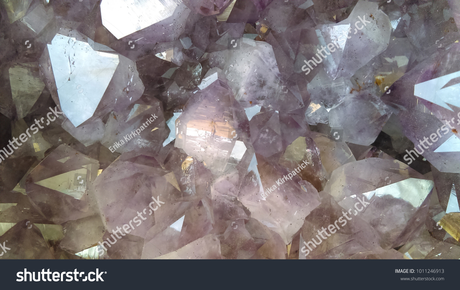 purple agate rock