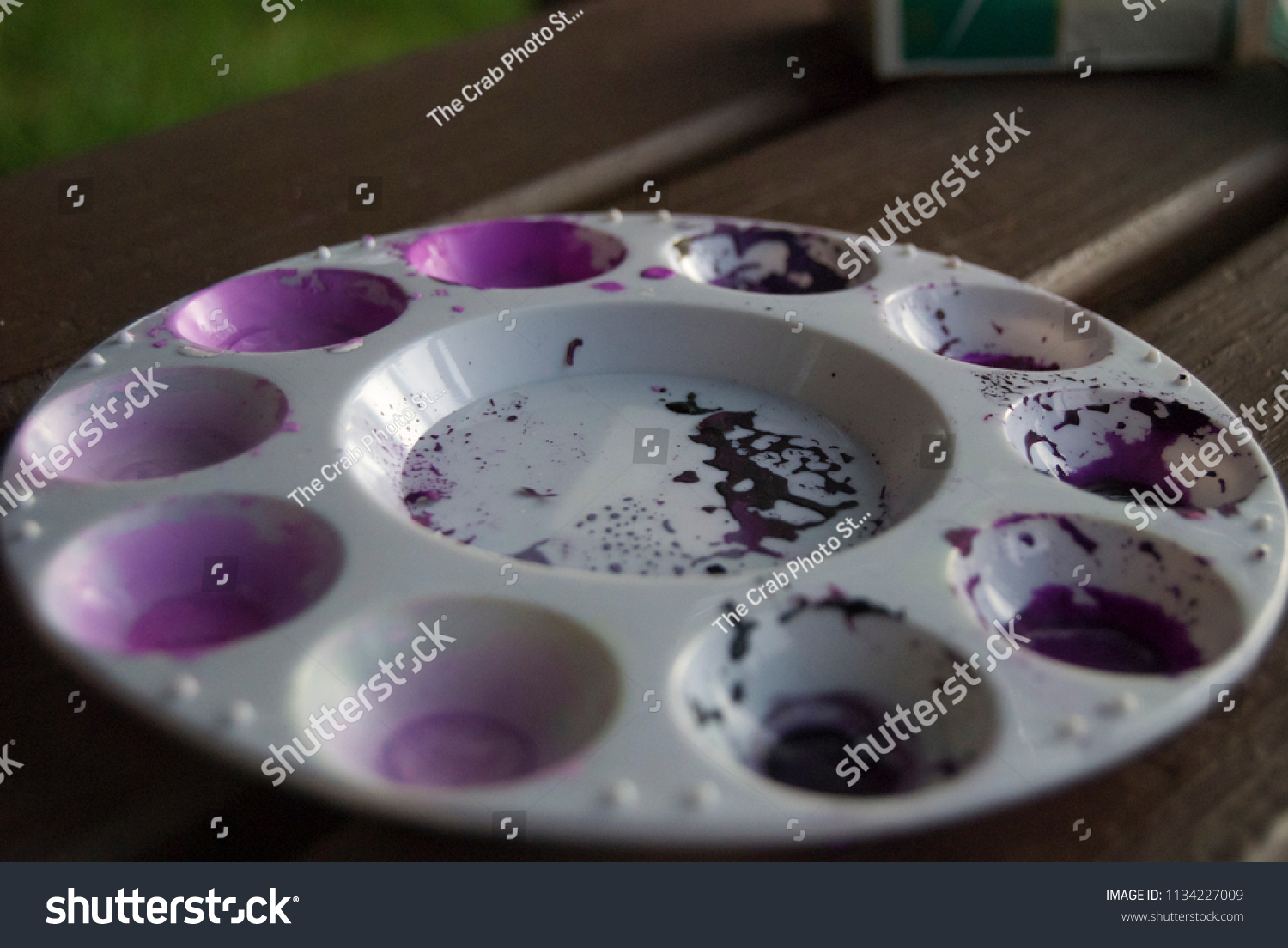 purple paint palette