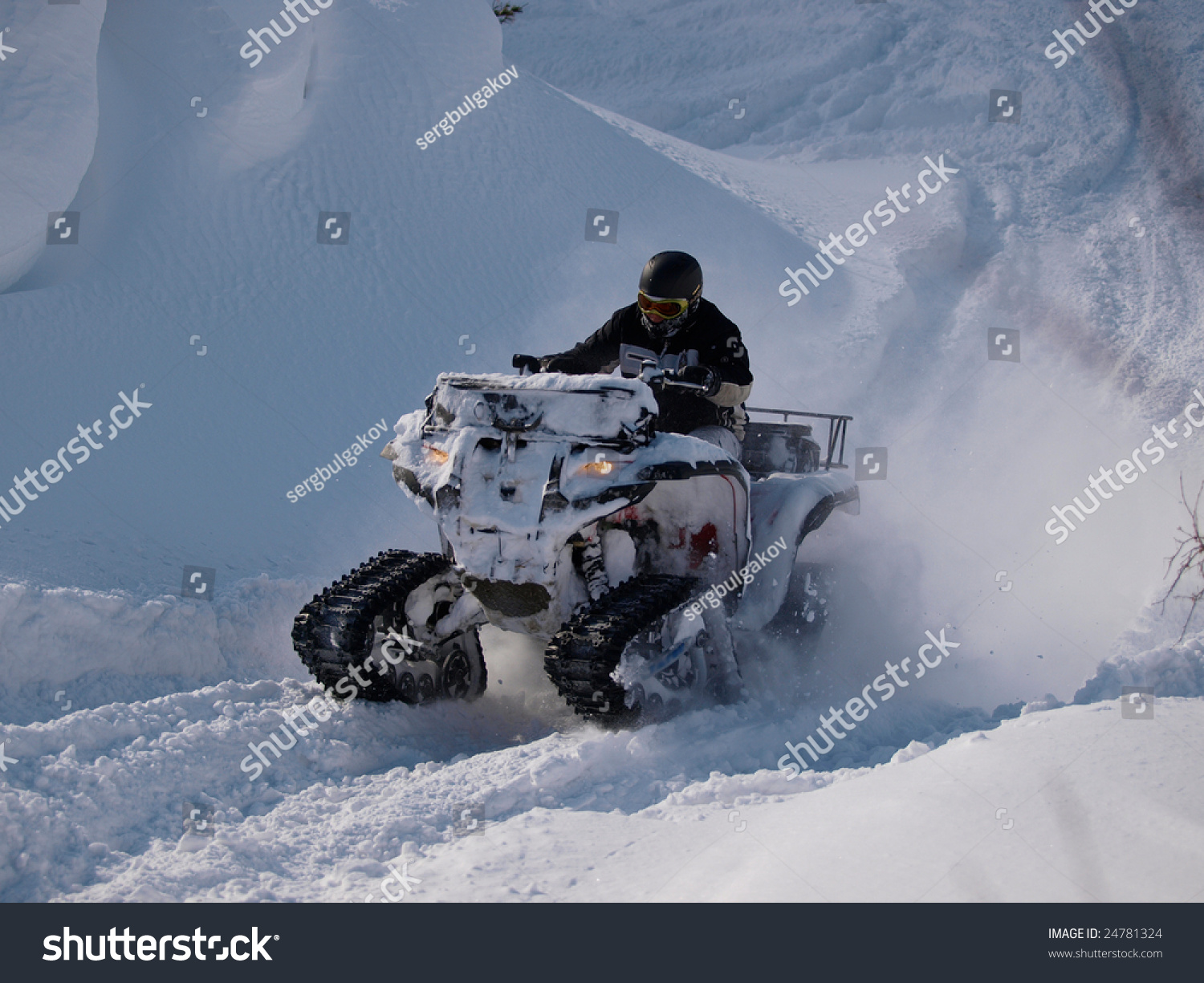 Caterpillars for snowmobiles and their application Caterpillars for snowmobiles and their application