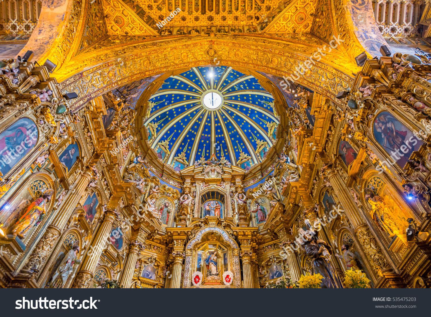 Quito Ecuador Aug 25 Interior Church Stock Photo 535475203 - Shutterstock