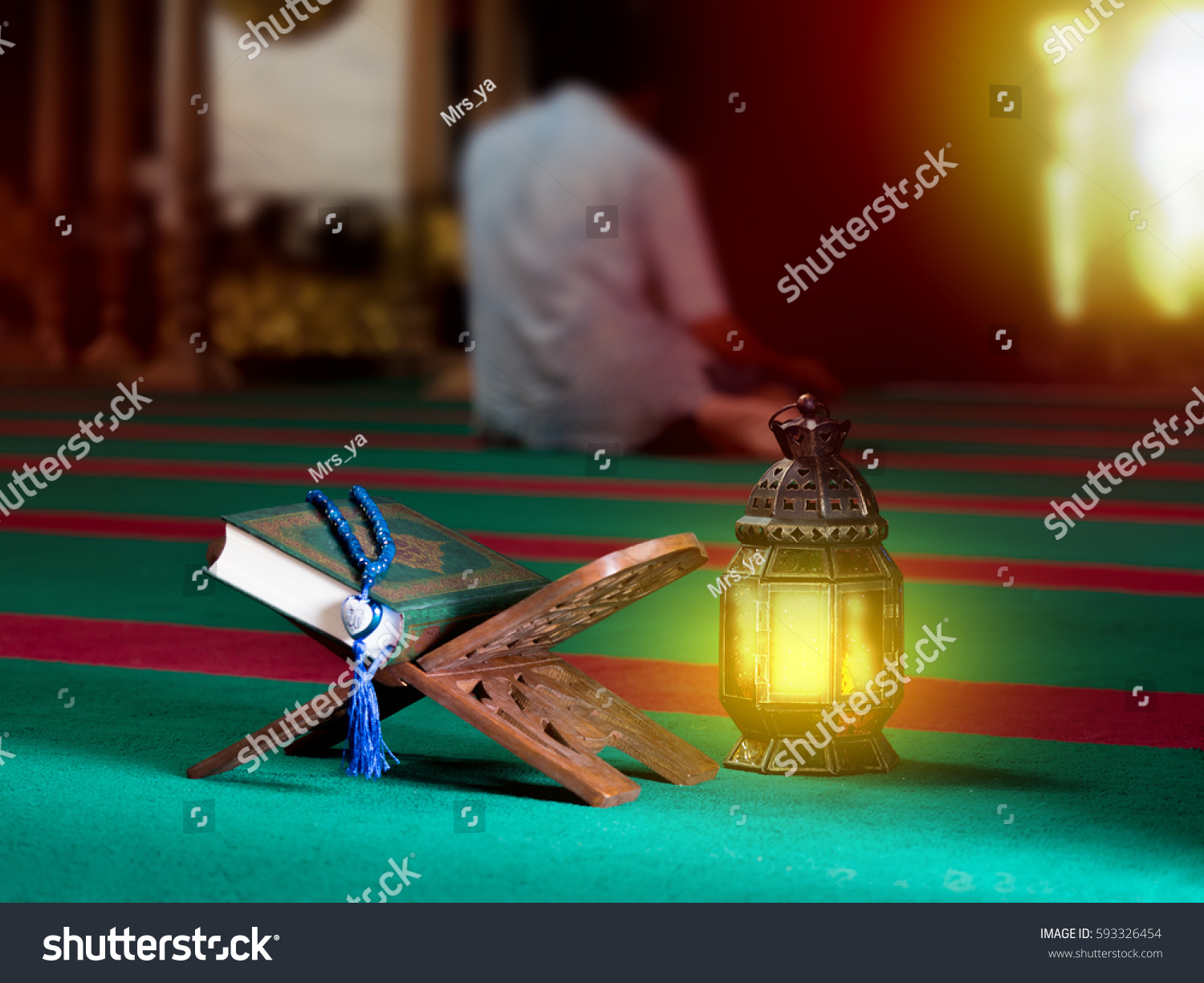 Quran Holy Book All Muslims Quran Stock Photo 593326454 ...