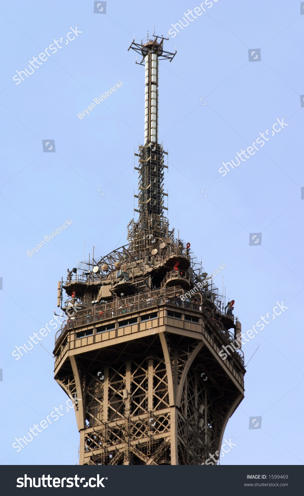 Resultado de imagem para torre eiffel - antena de radio - paris