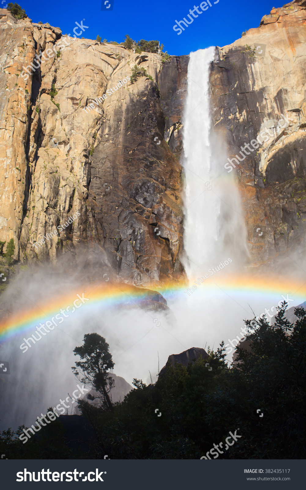 Rainbow Base Bridal Veil Falls Yosemite Stock Photo Shutterstock