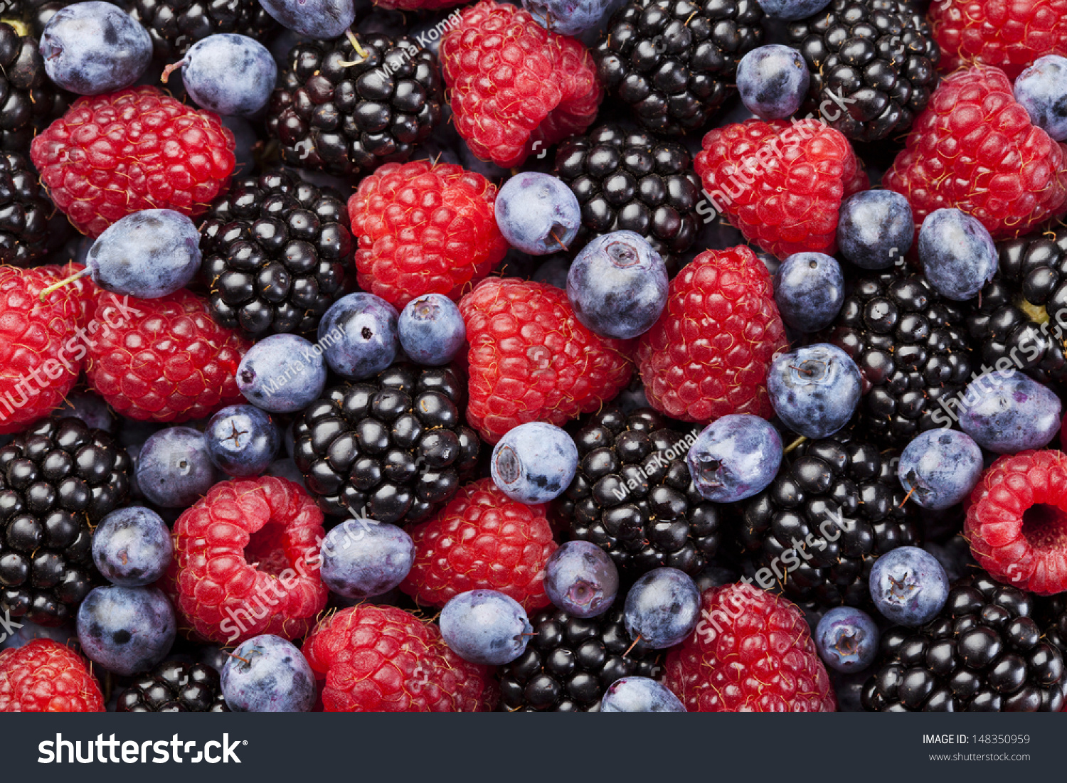 177,245 Mixed berry background Images, Stock Photos & Vectors ...