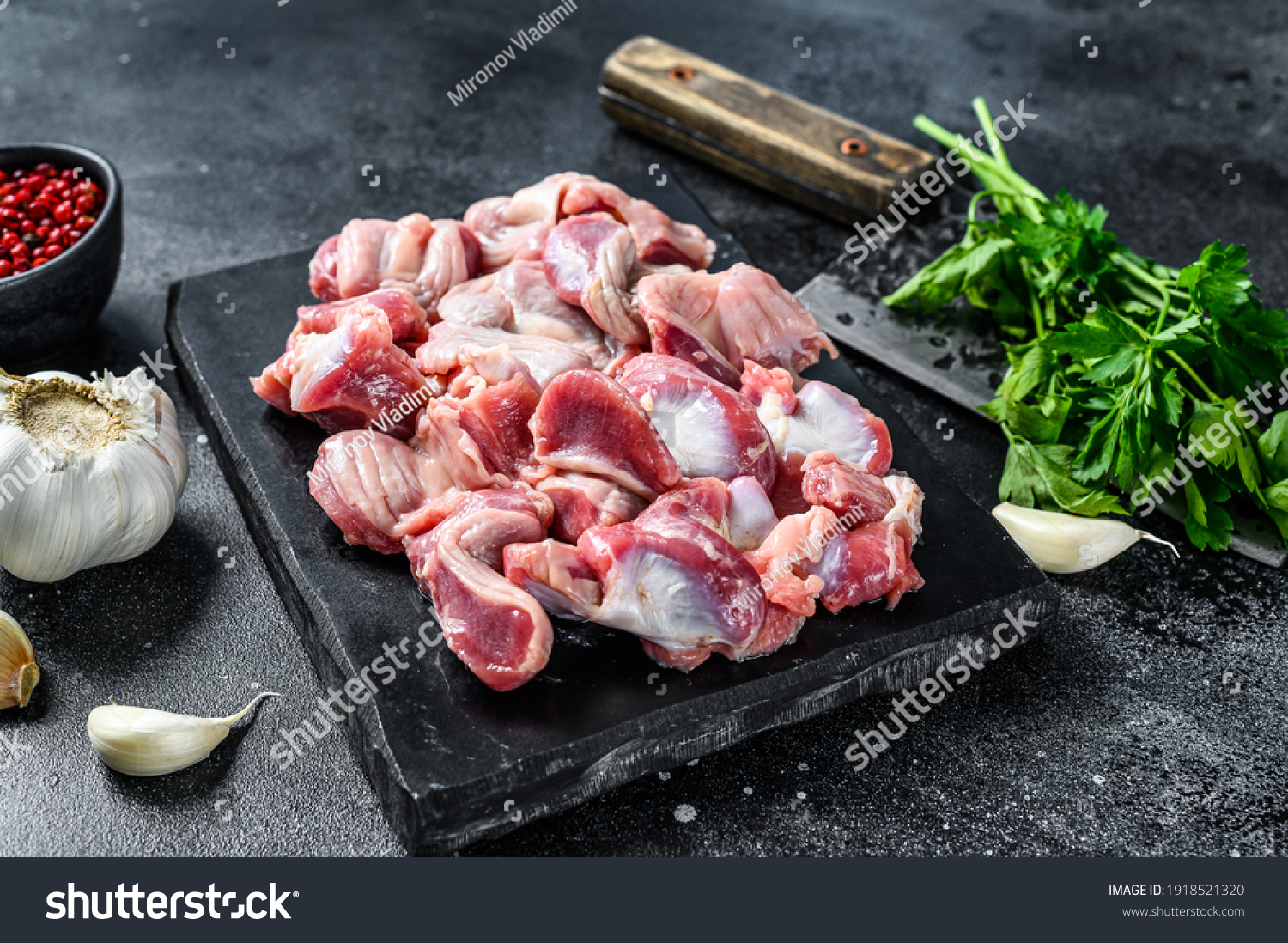 Raw Uncooked Bird Chicken Giblets Gizzards ภาพสต็อก 1918521320