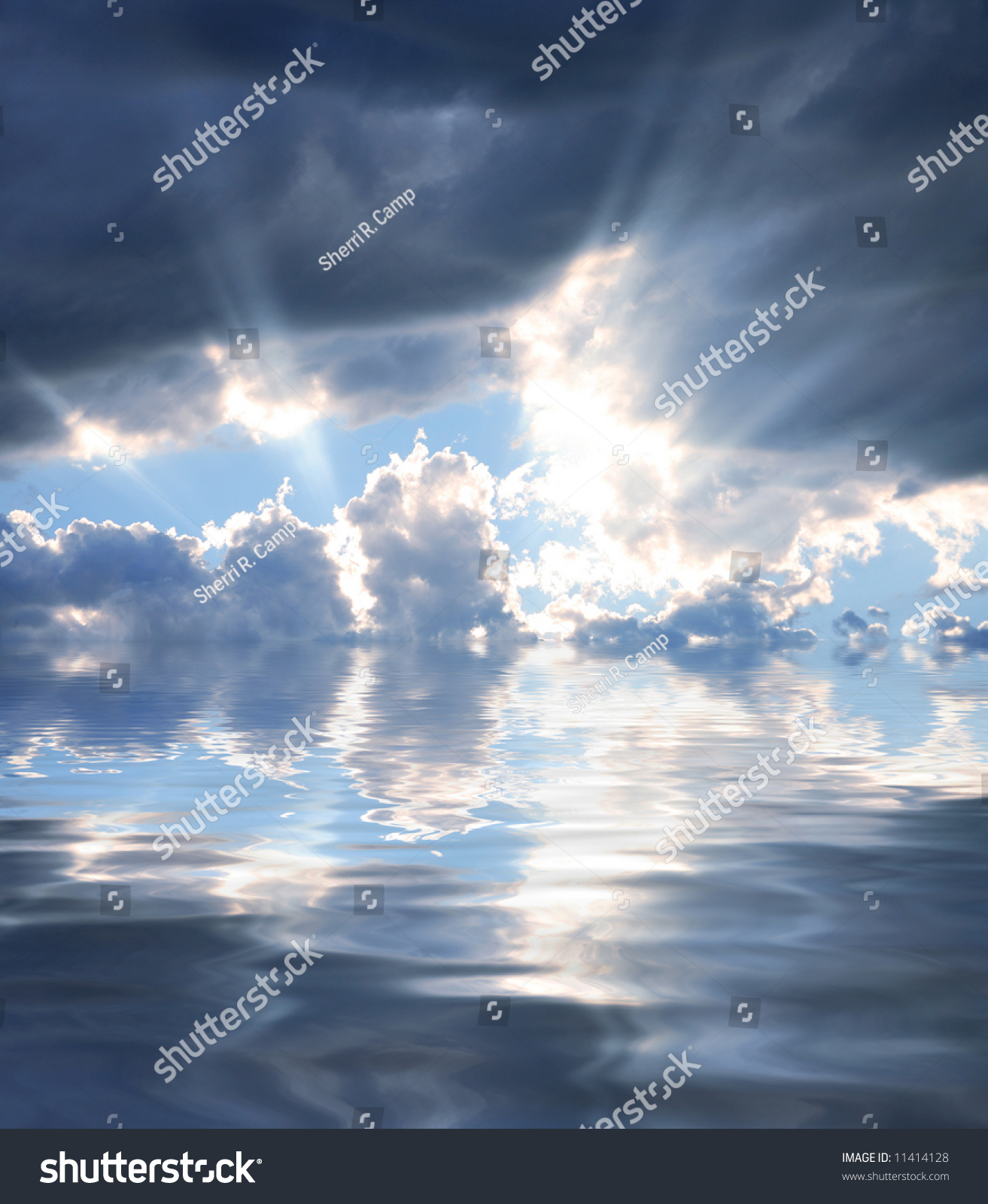 Rays Sunshine Beaming Through Clouds Reflecting Stock Photo 11414128 ...