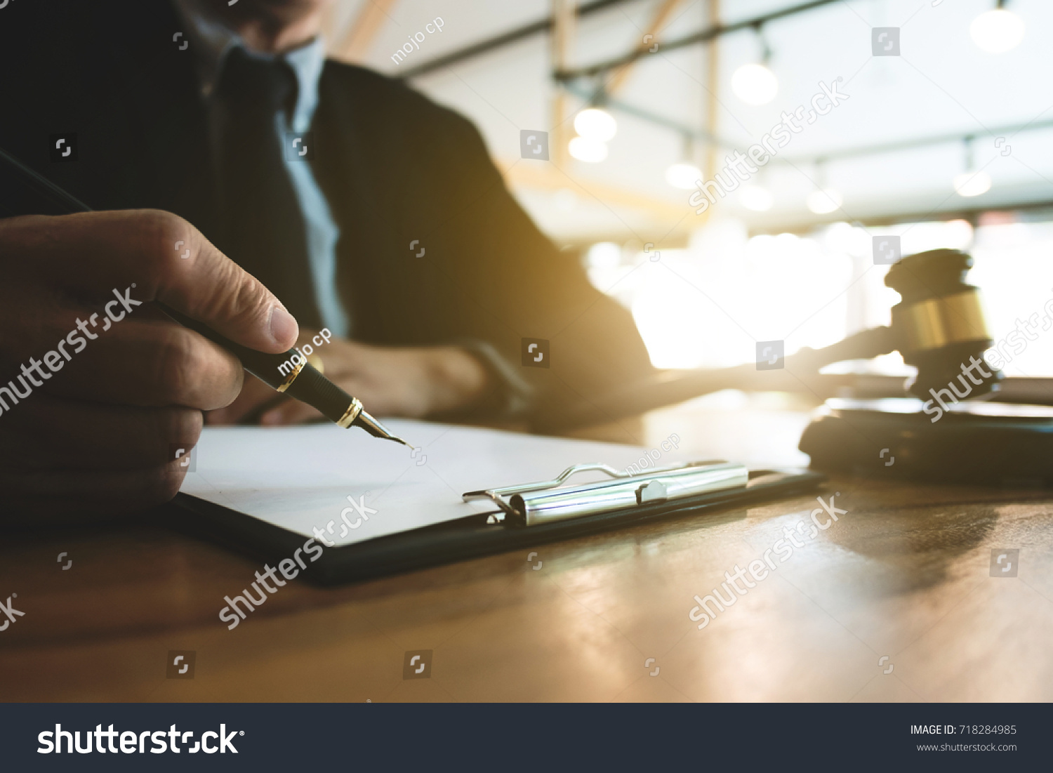 Real Estate Lawyer >> Real Estate Concept Judge Gavel Lawyer Arkistovalokuva Real Estate Lawyer >> Real Estate Concept Judge Gavel Lawyer Arkistovalokuva