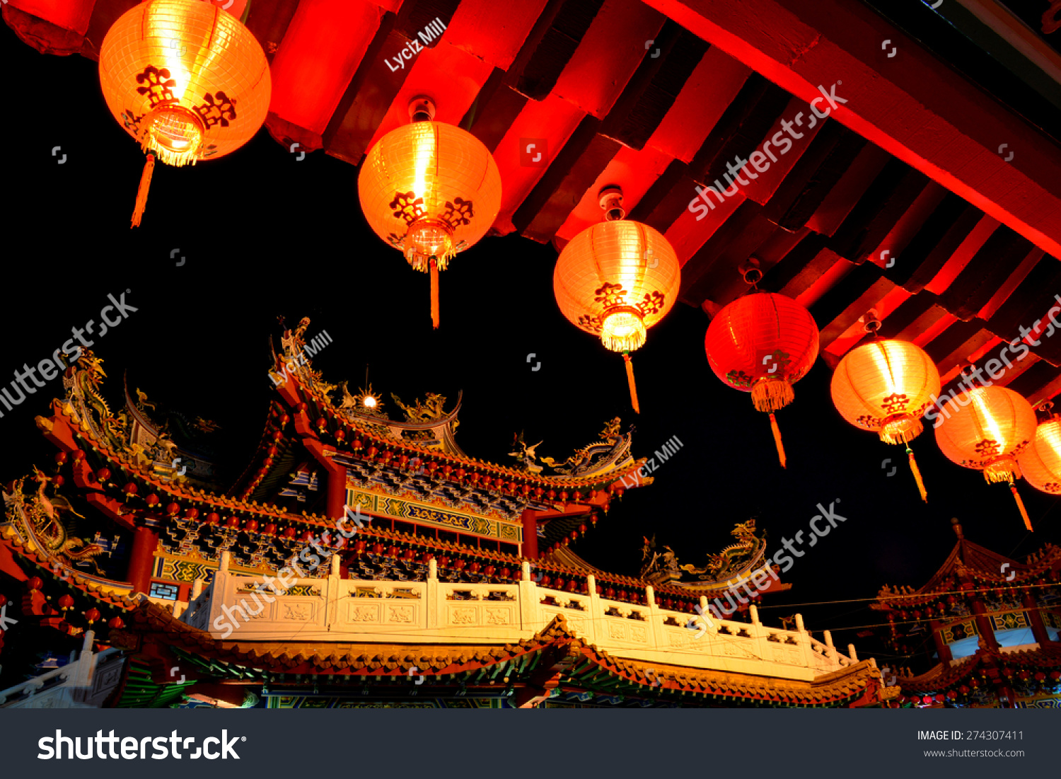 Red Lanterns Hanging On Temple Roof .The Thean Hou Temple Is A Landmark ...